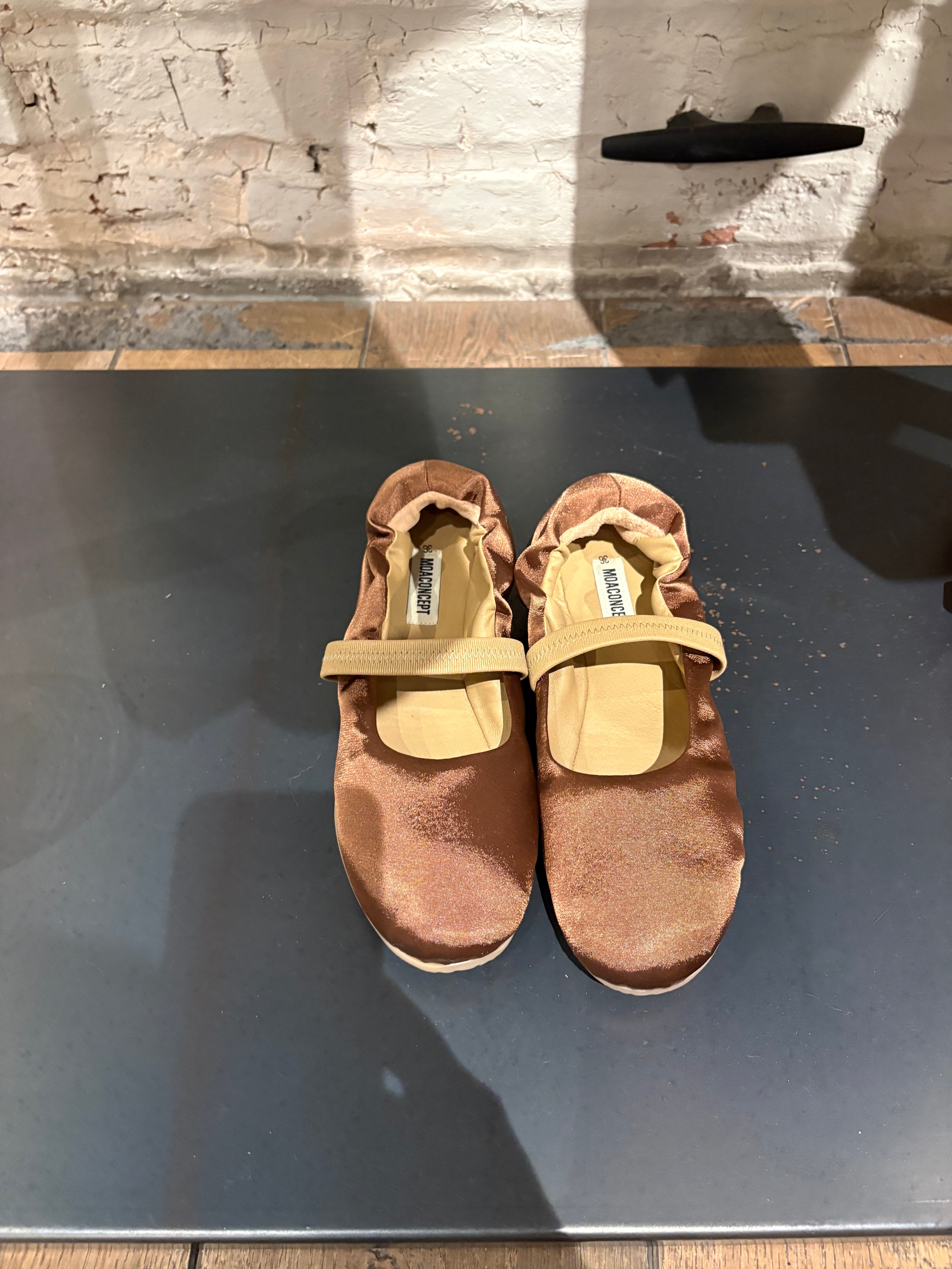 Moa ballerina limited edition TOUJOURS