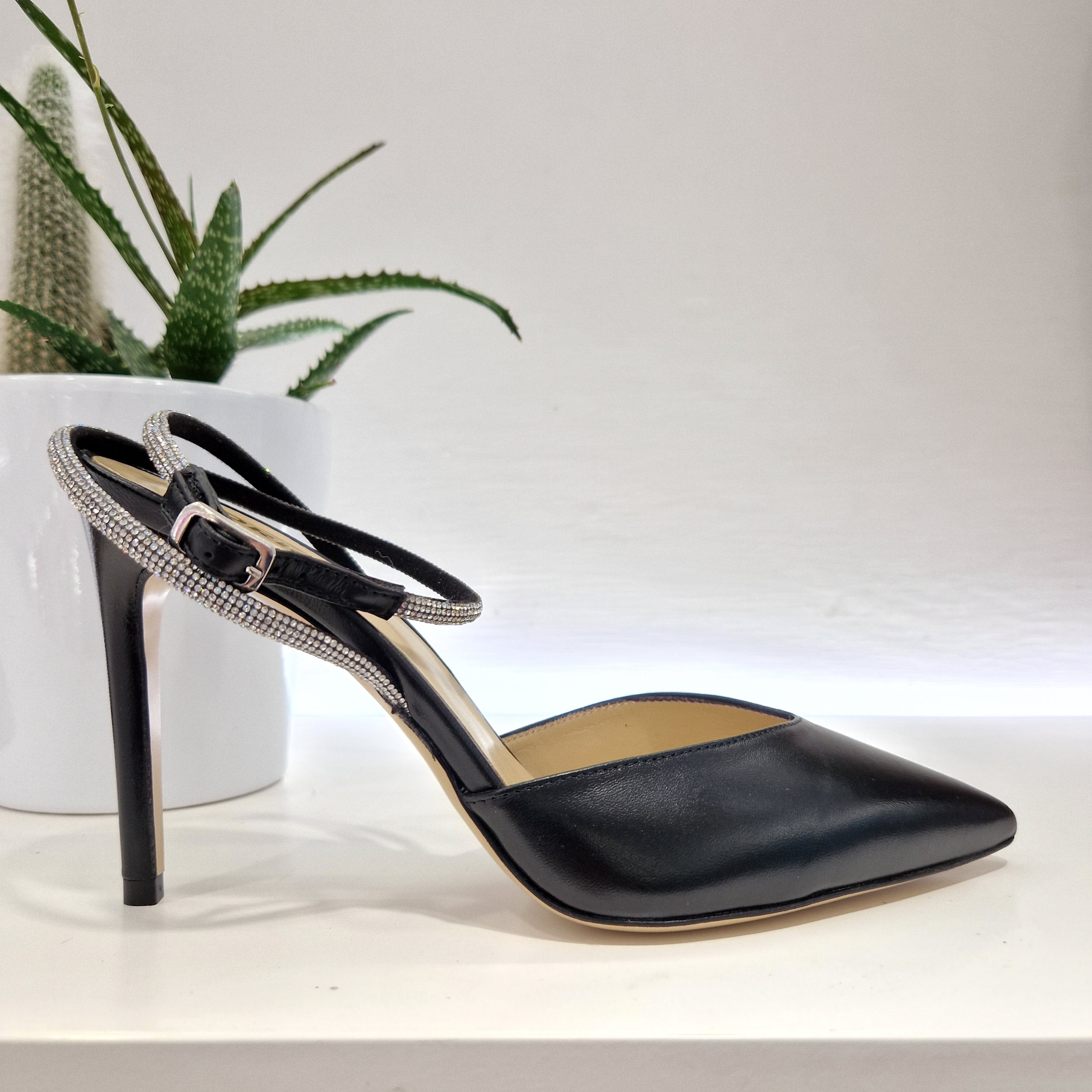 Dorico scarpa cinturino strass