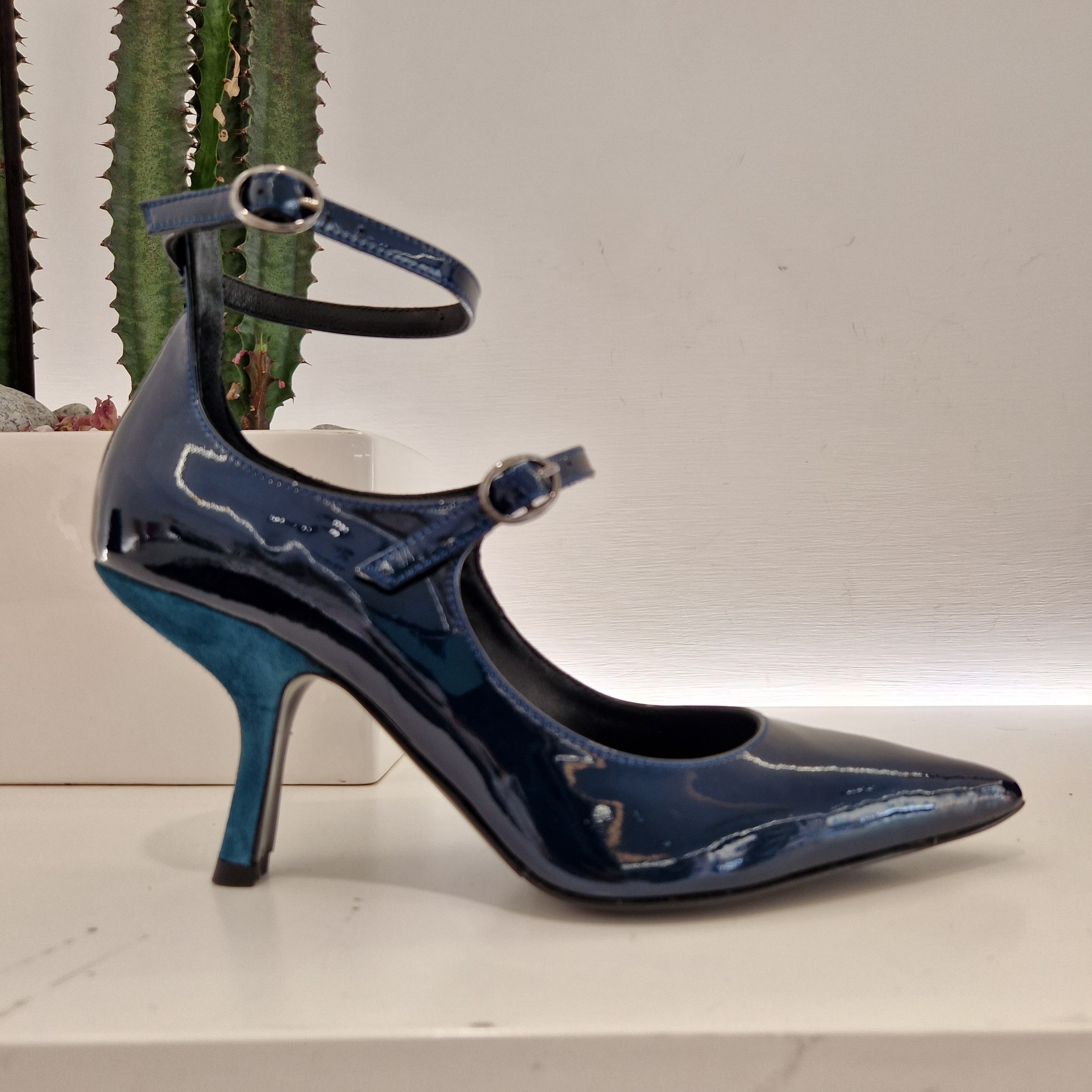 Marc Ellis patent shoe