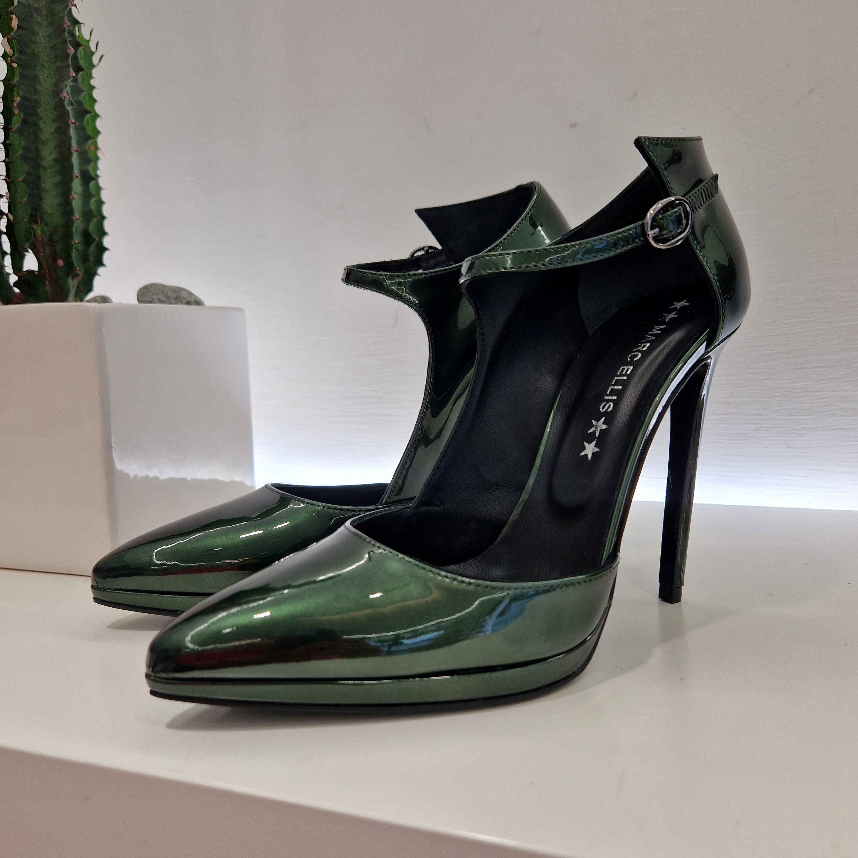 Marc Ellis green open shoe