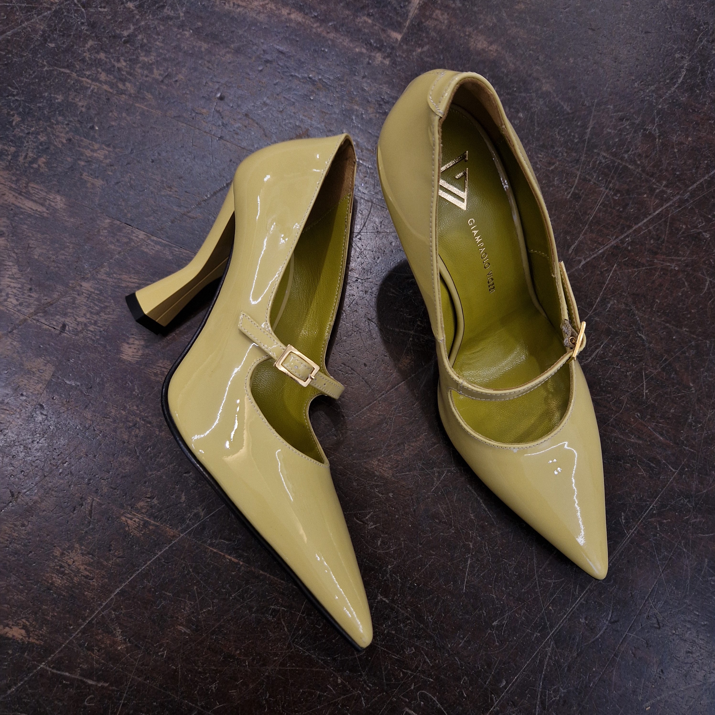 Giampaolo Viozzi yellow patent leather pumps