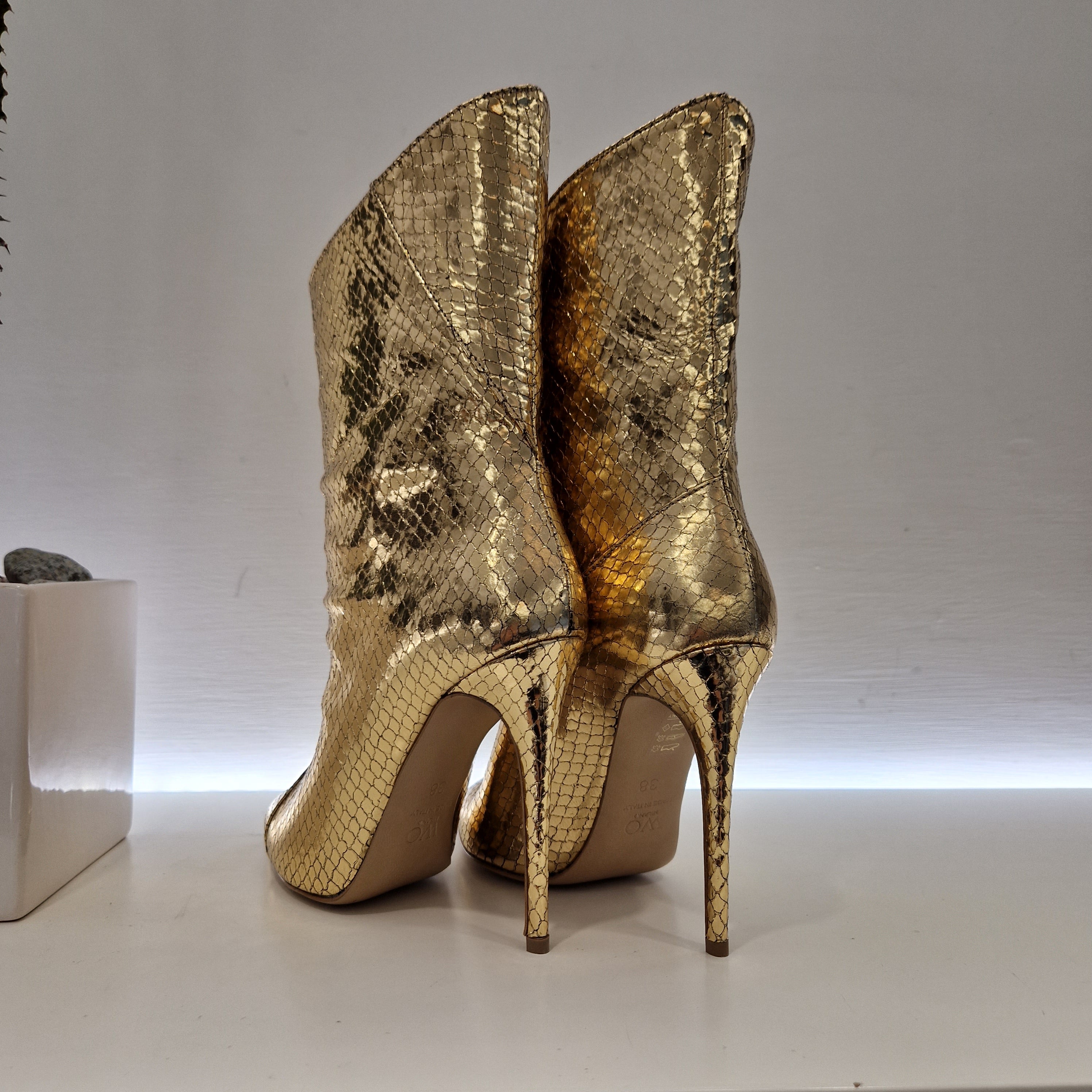 WO Milano gold ankle boot