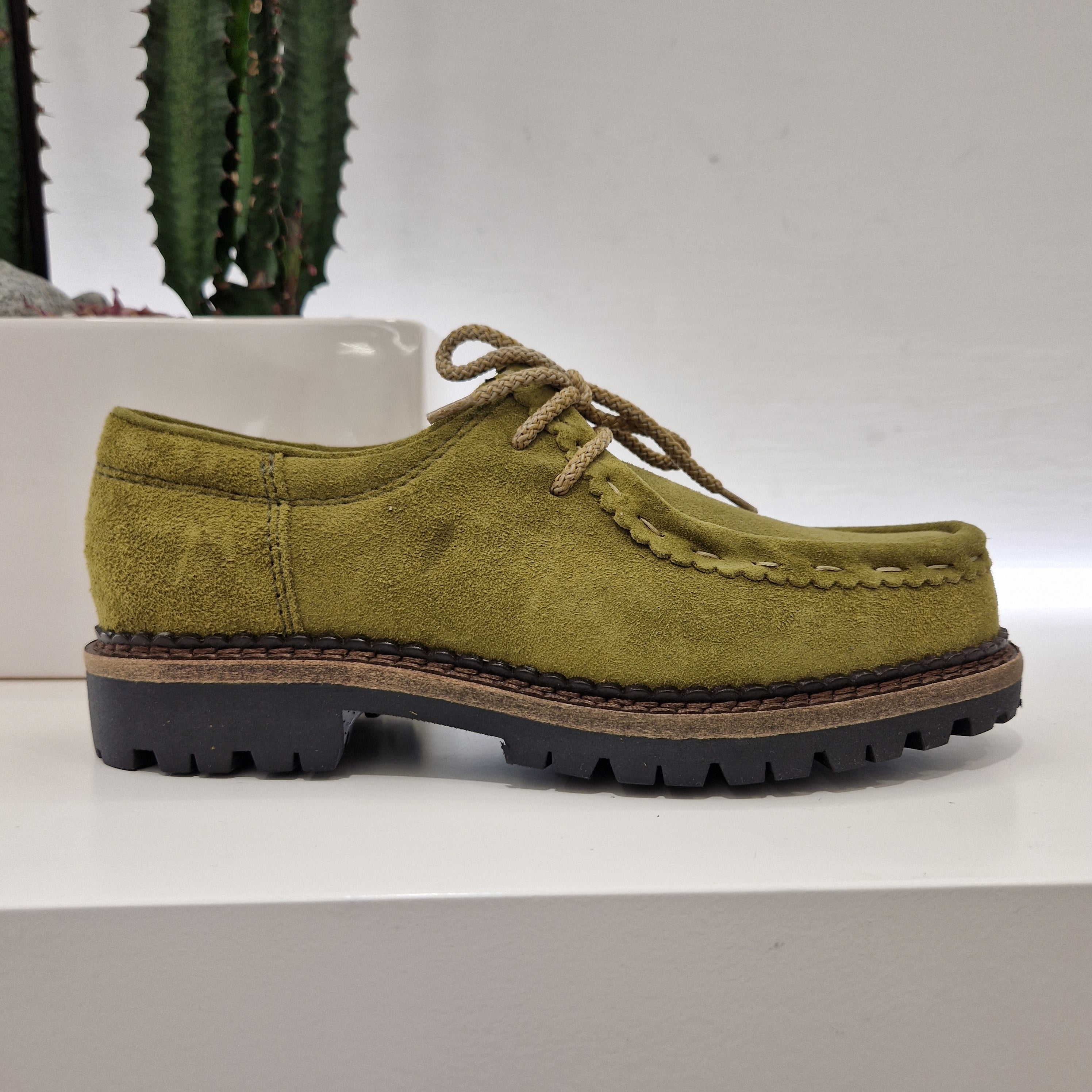 BEKK sebago model GREEN