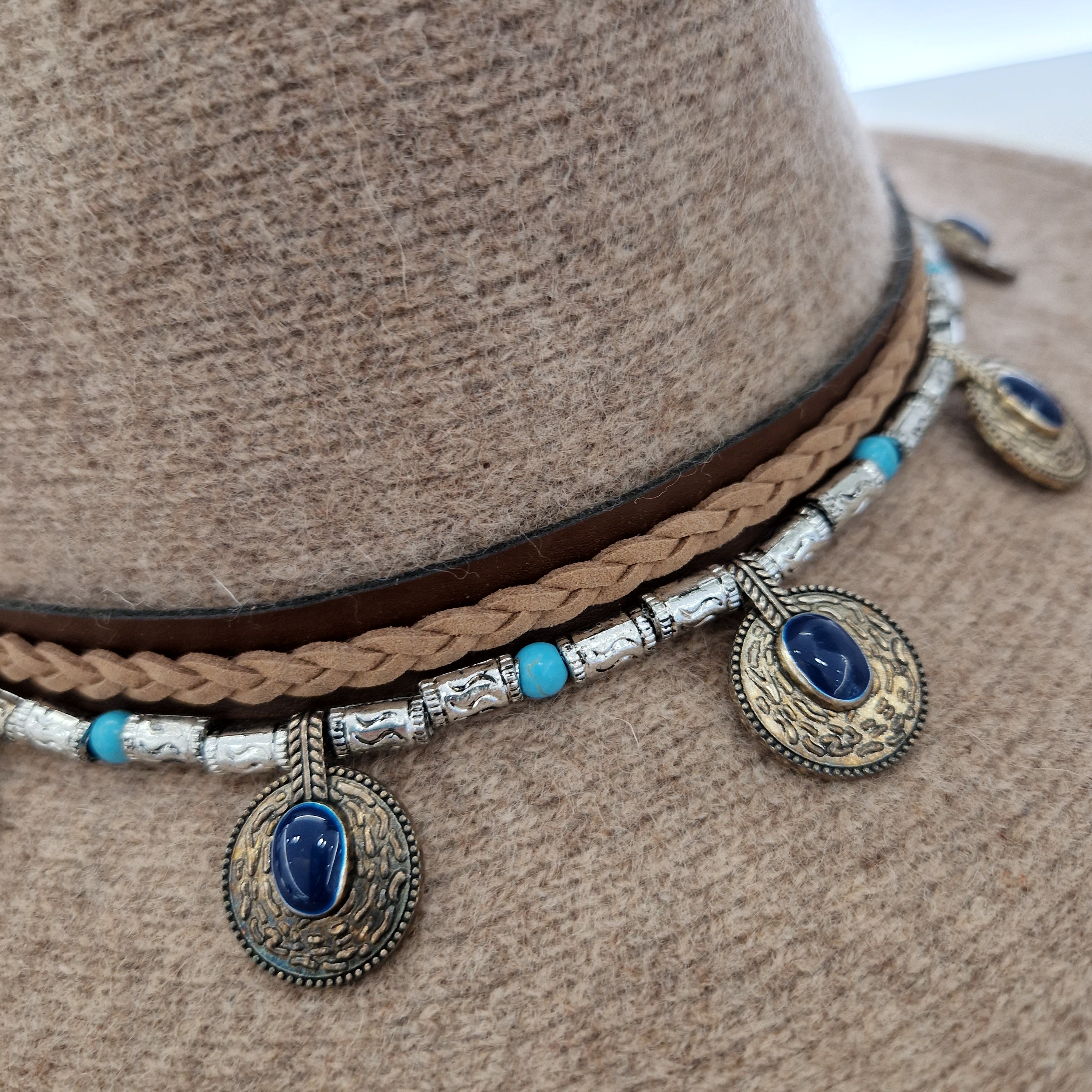 Cappello con accessorio tex