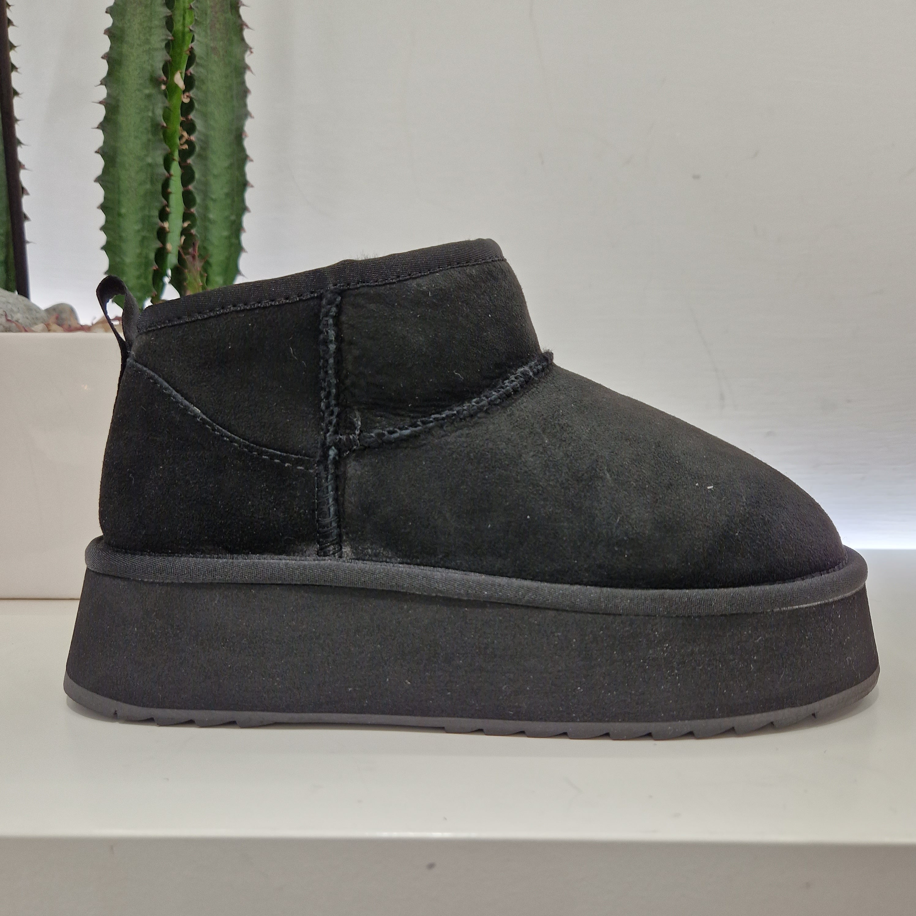 Hoor ultramini platform black