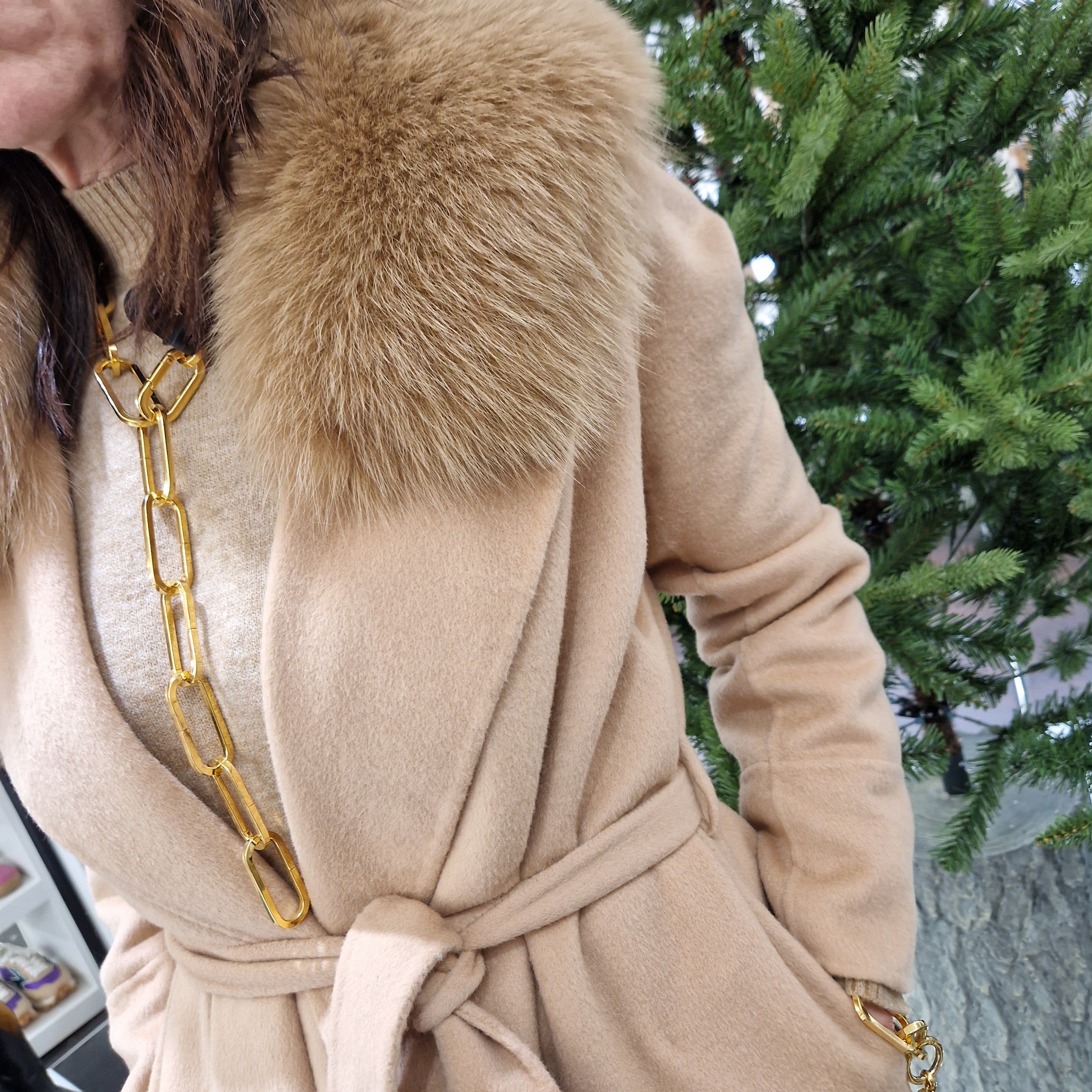 Real fur collar dressing gown coat