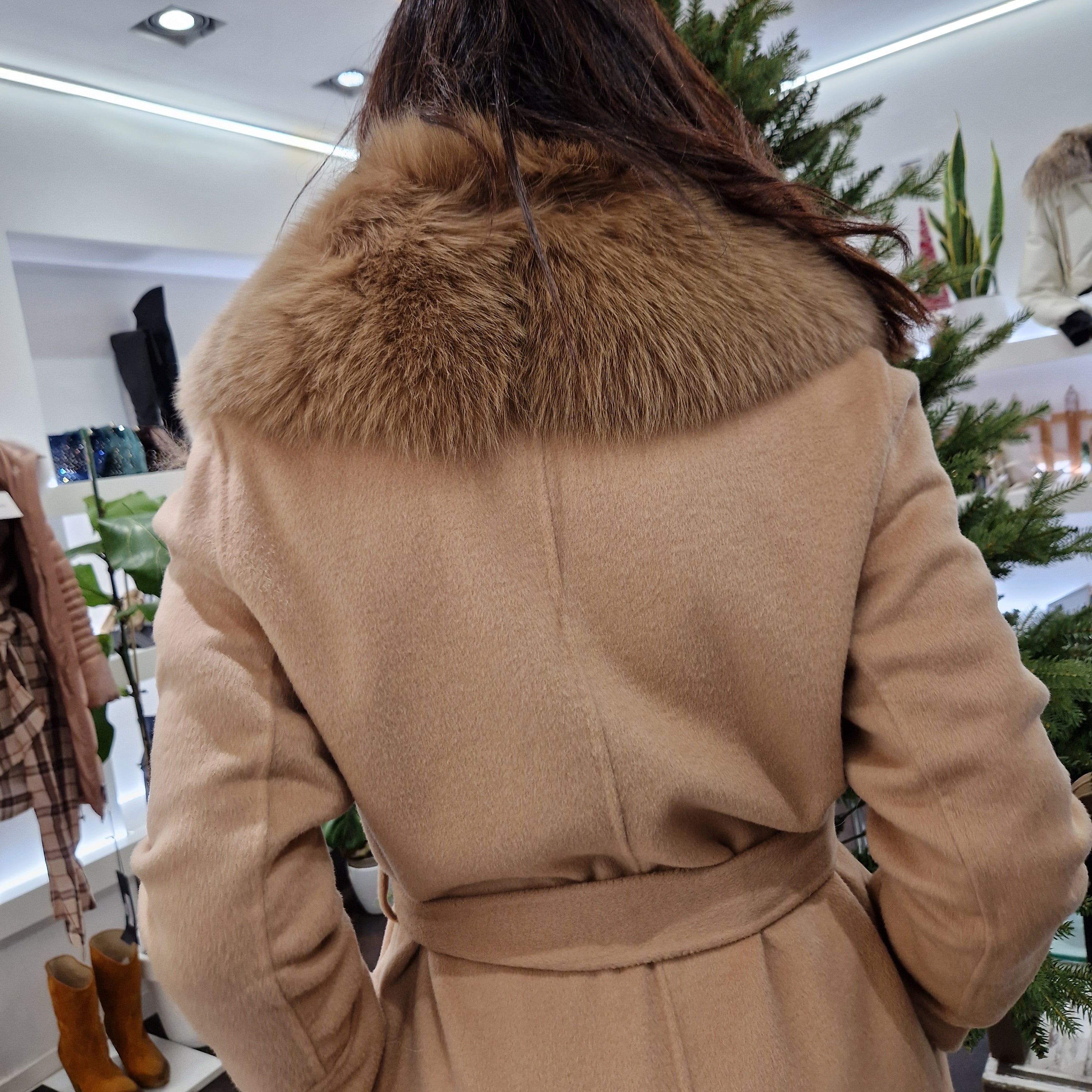 Real fur collar dressing gown coat