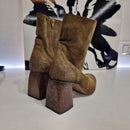 Mud suede ankle boot strategy