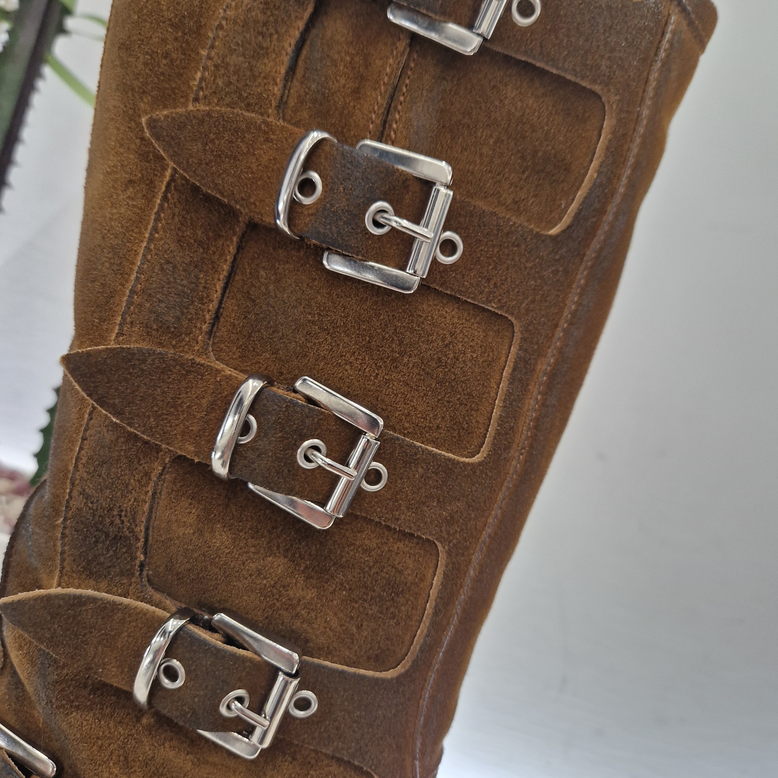 Biker fibbie suede cuoio