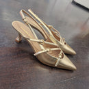 Scarpa fibbiette color oro