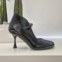 Marc Ellis asymmetric shoe