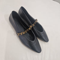 Black ballerina toral