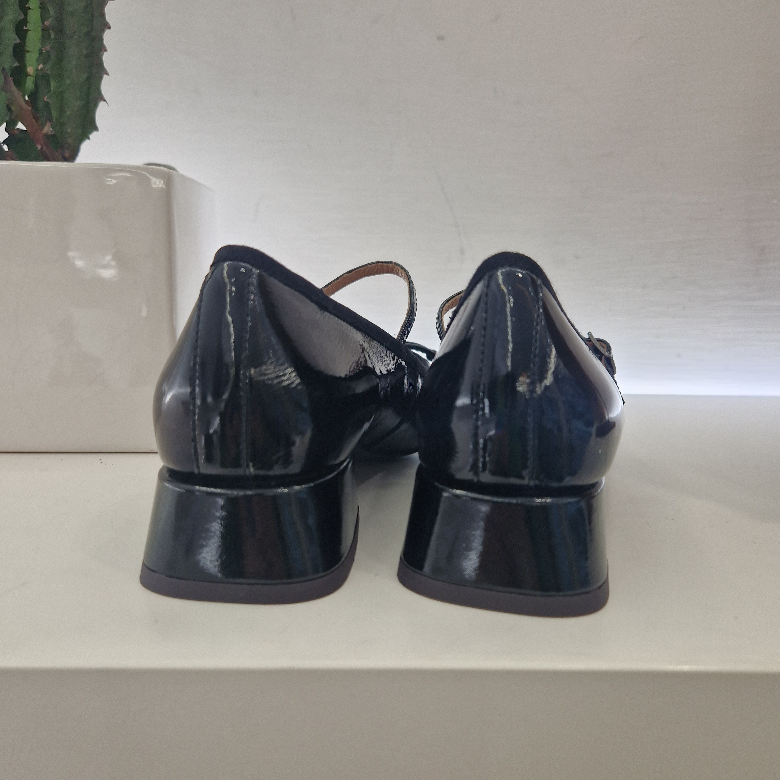 Bibilou ballerina flat black patent leather square toe