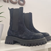 Blue long leg beatles boot