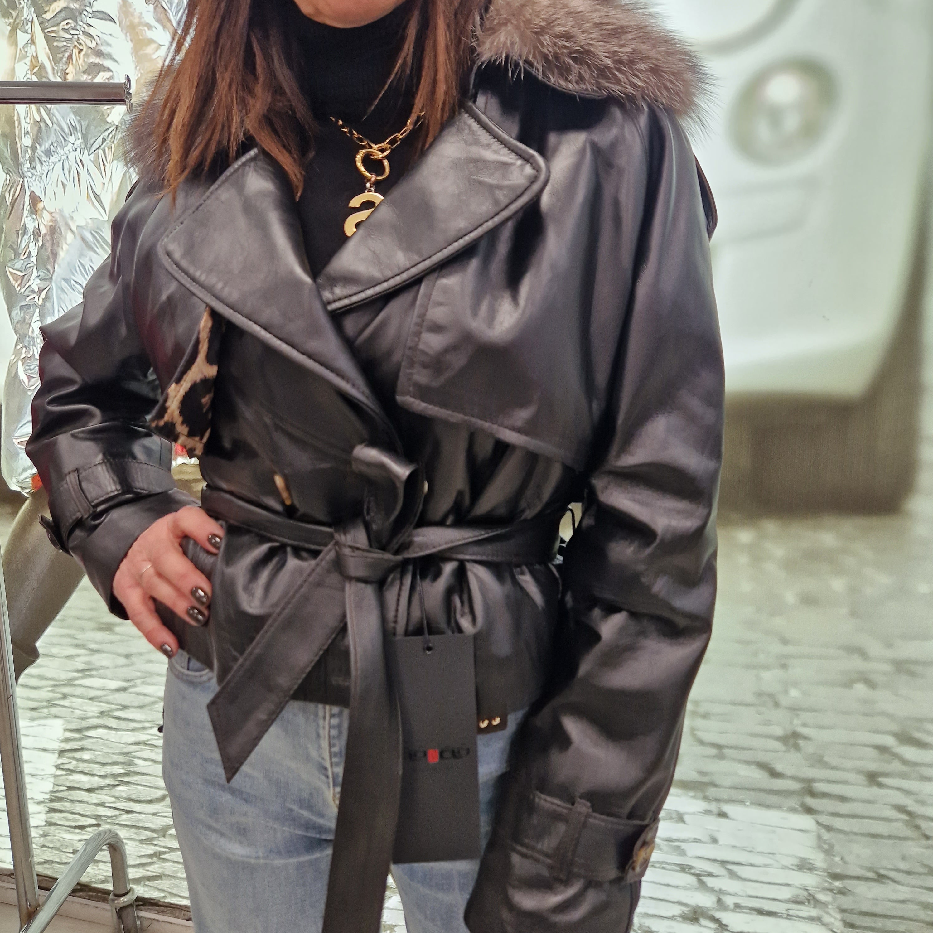 Giacca FLO E CLO in vera pelle nera collo in realfur