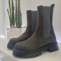Stivaletto beatles suede grigio