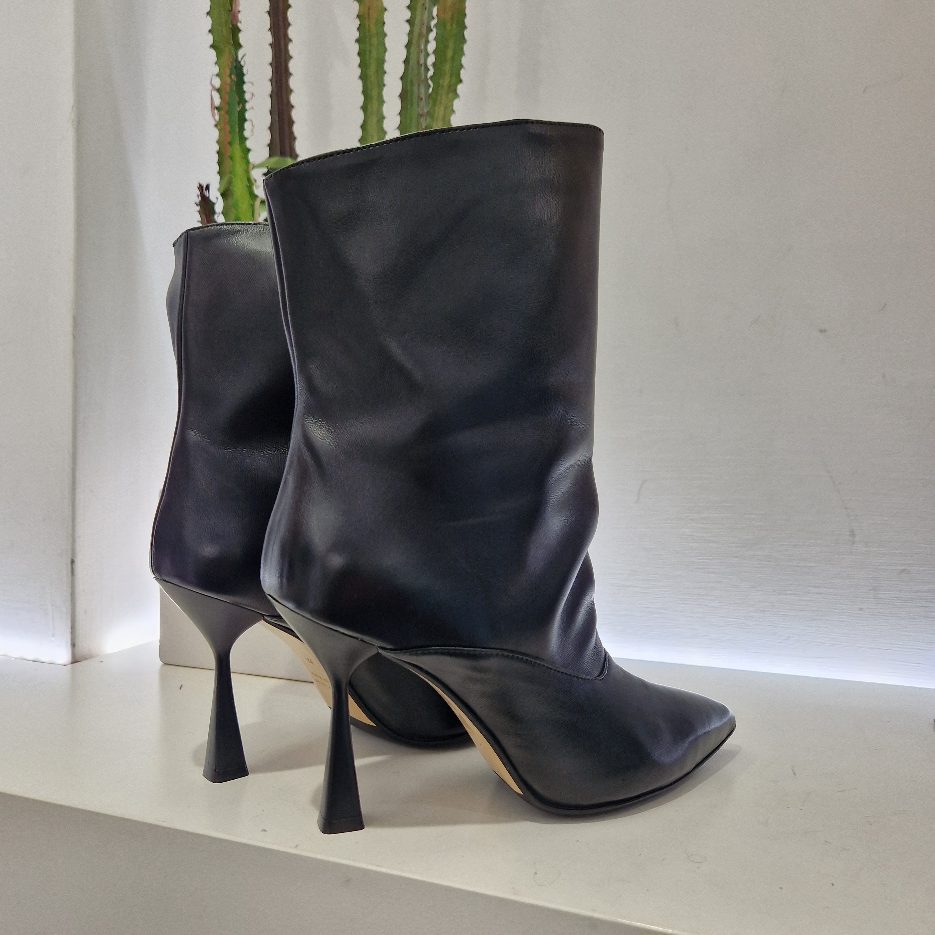 Isabelle Paris stivaletto color nero