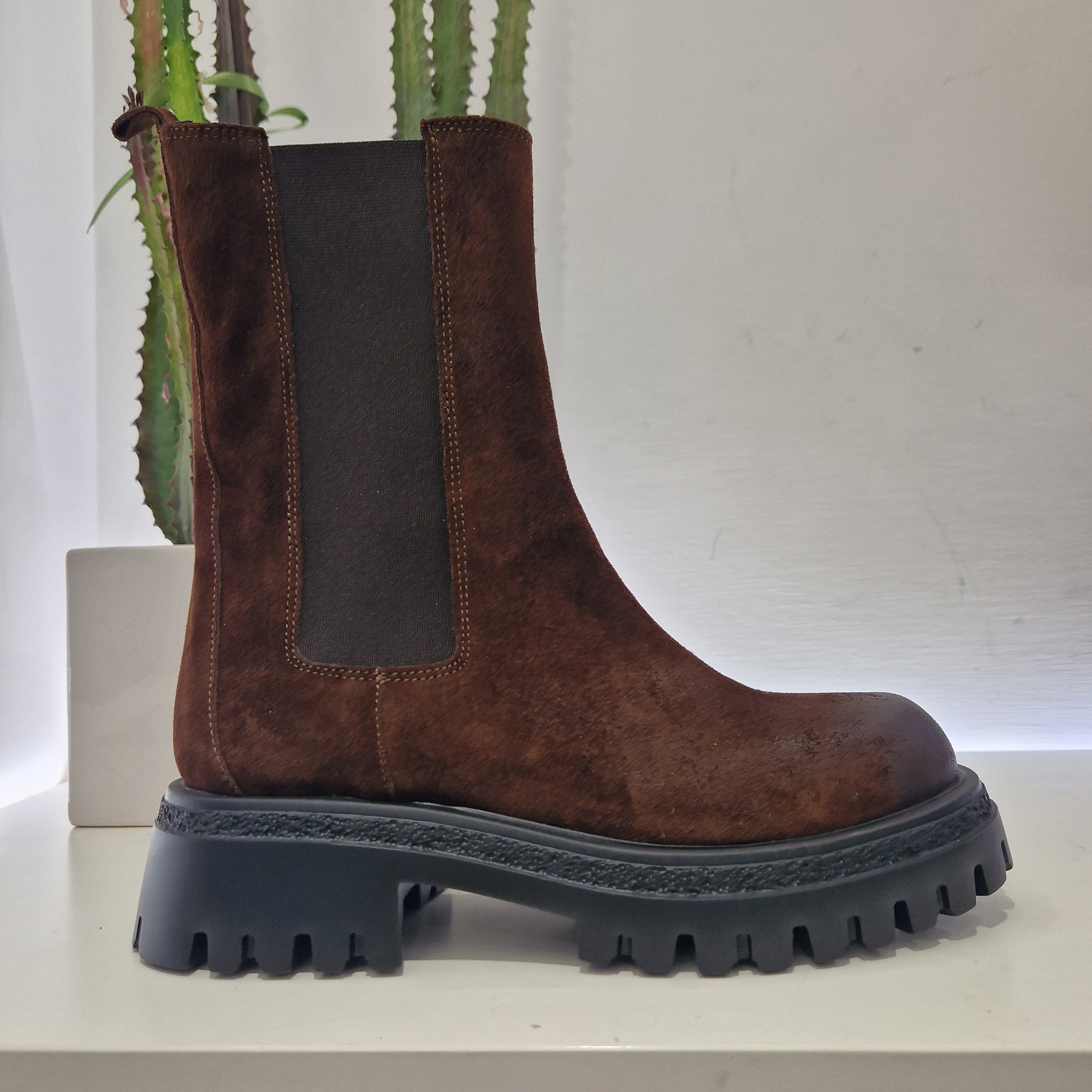 stivaletto beatles marrone ruggine  gambale lungo D610