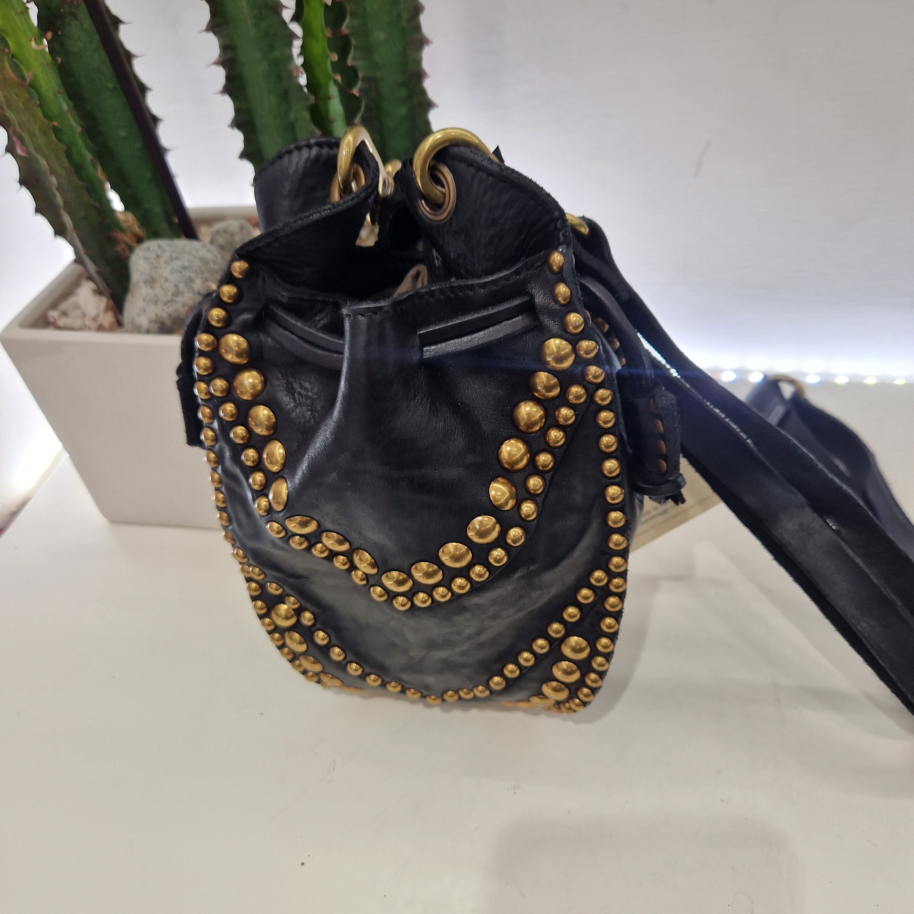 Campomaggi borsa secchiello con mezzasfere oro