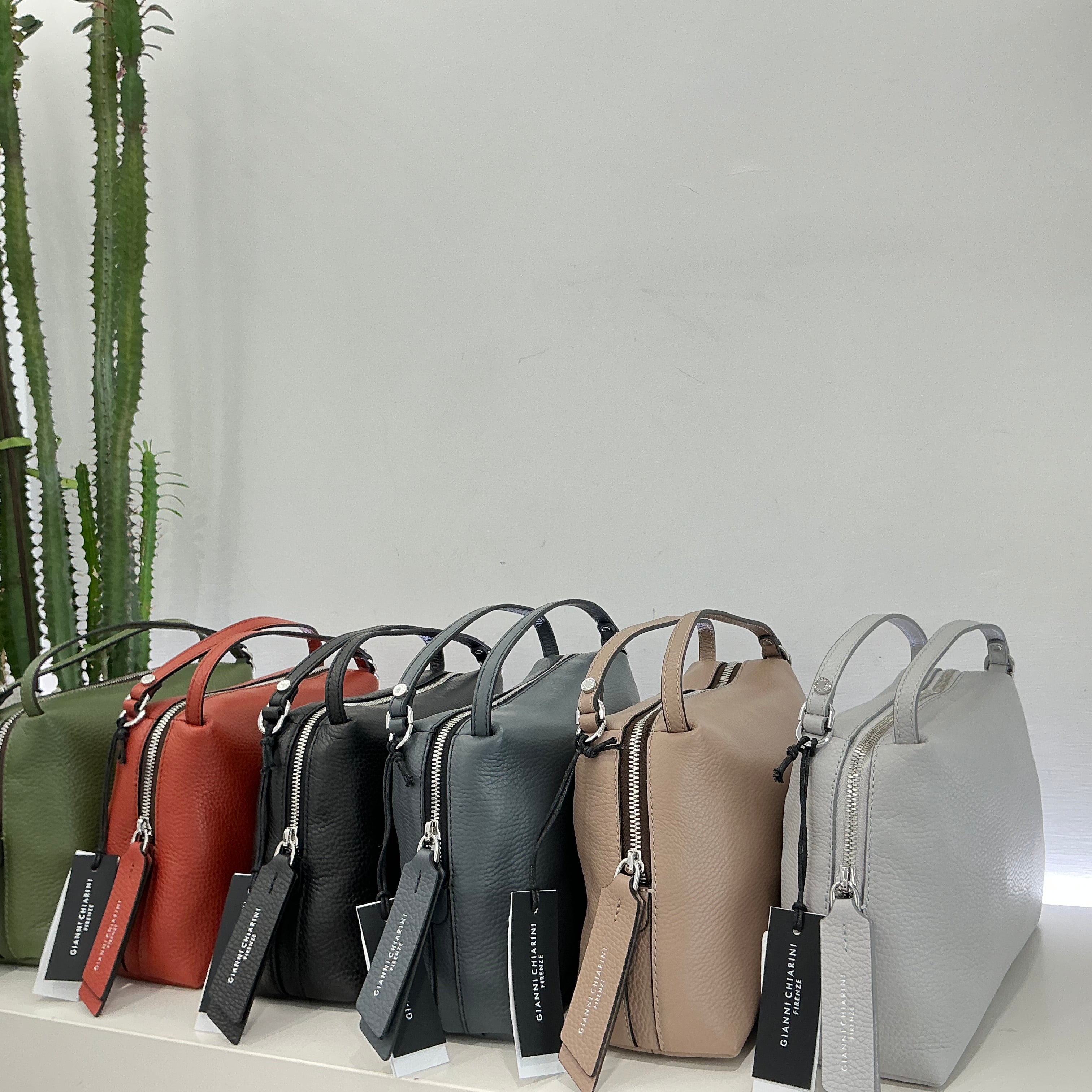 Gianni Chiarini borsa  linea ALIFA in pelle (formato medio)