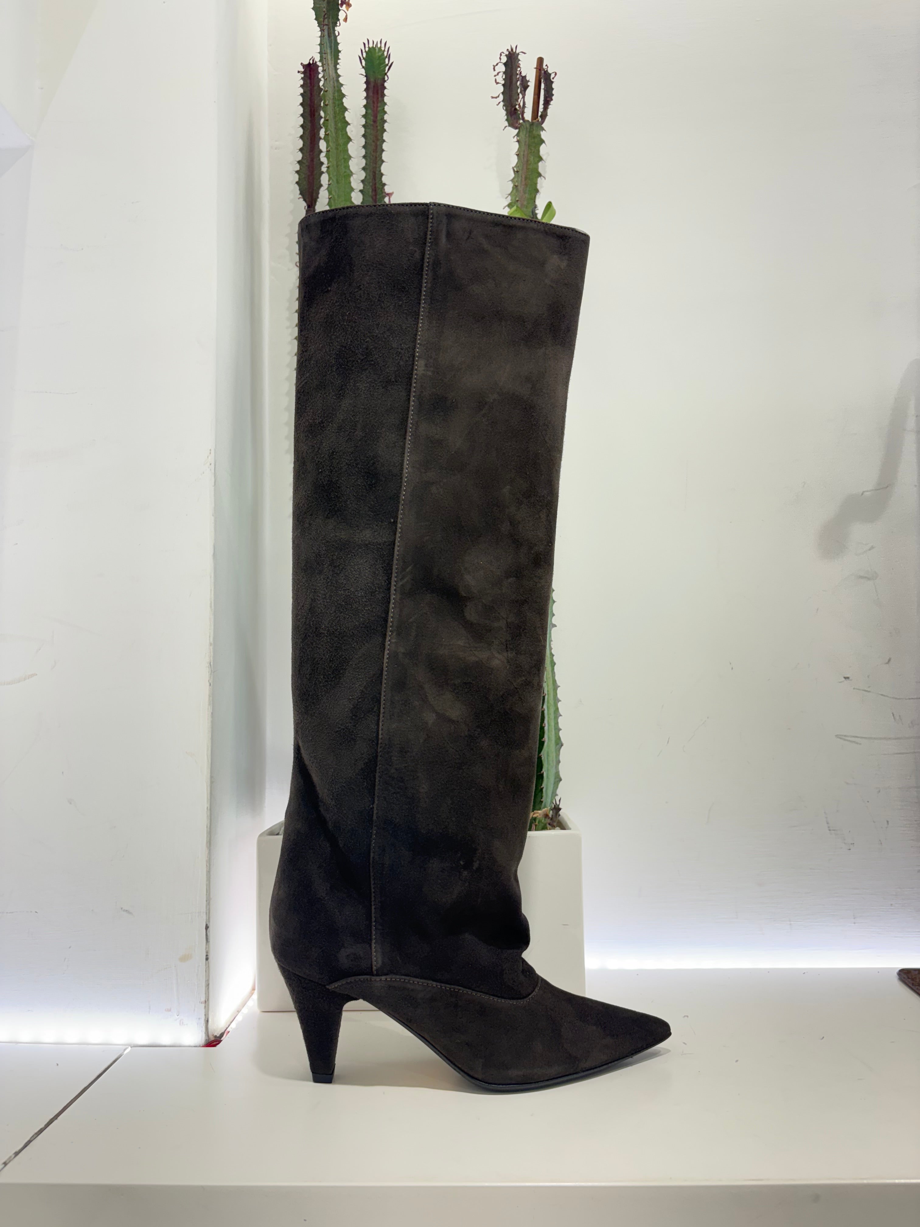 Stivale suede asfalto t.7