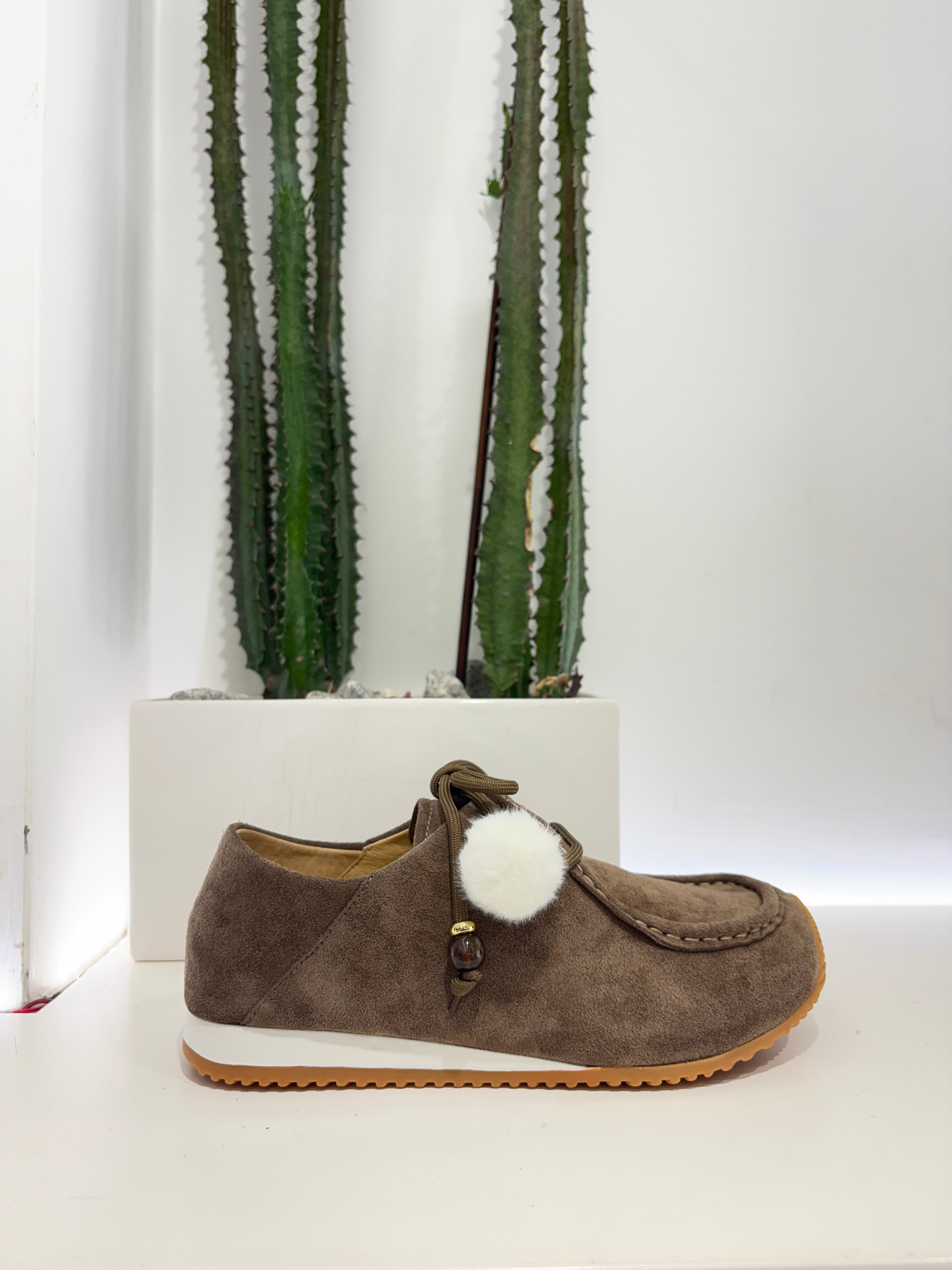 Lara Manni Sneaker lacci vaschetta PONPON