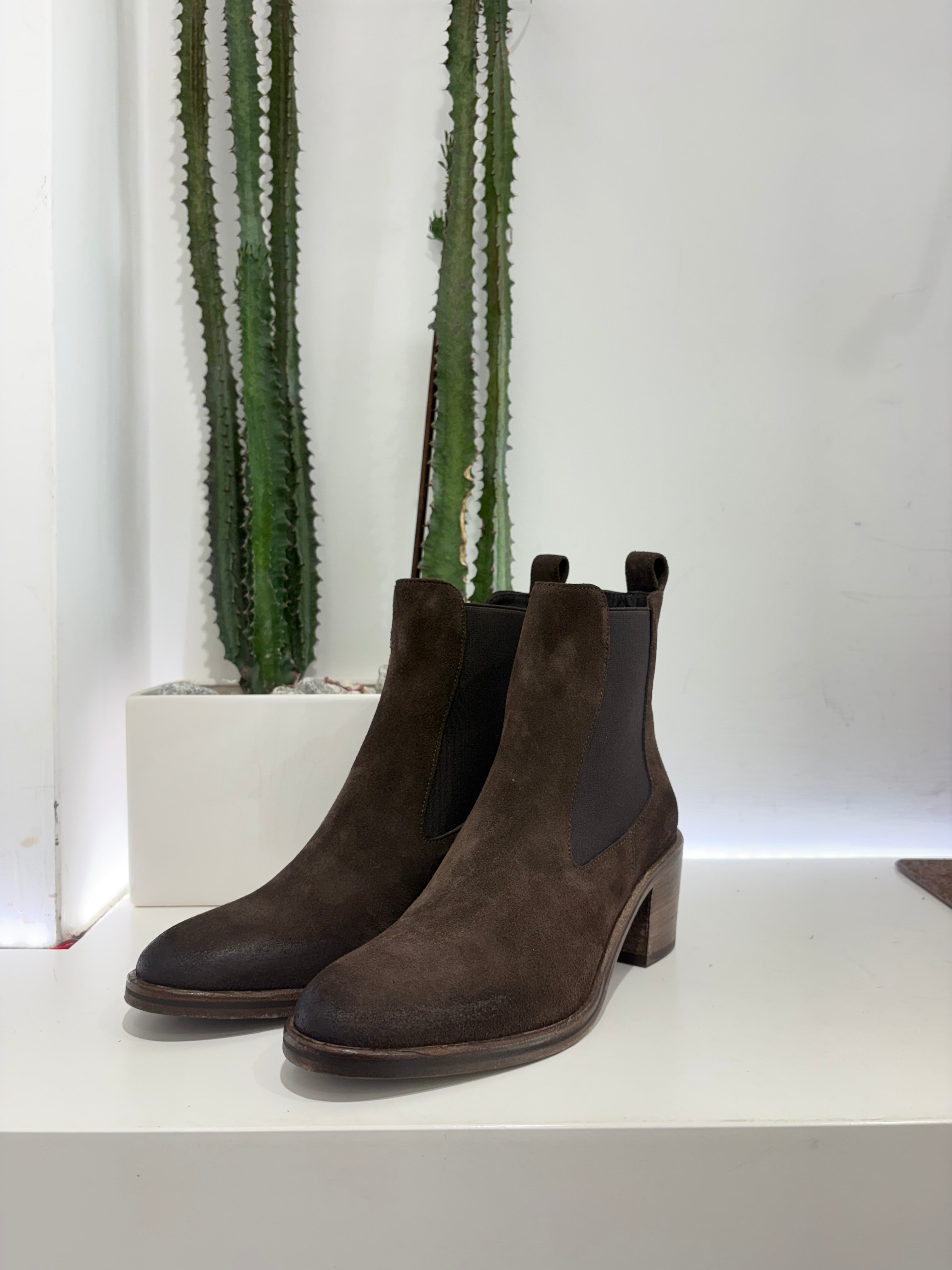 Beatles texano suede moro