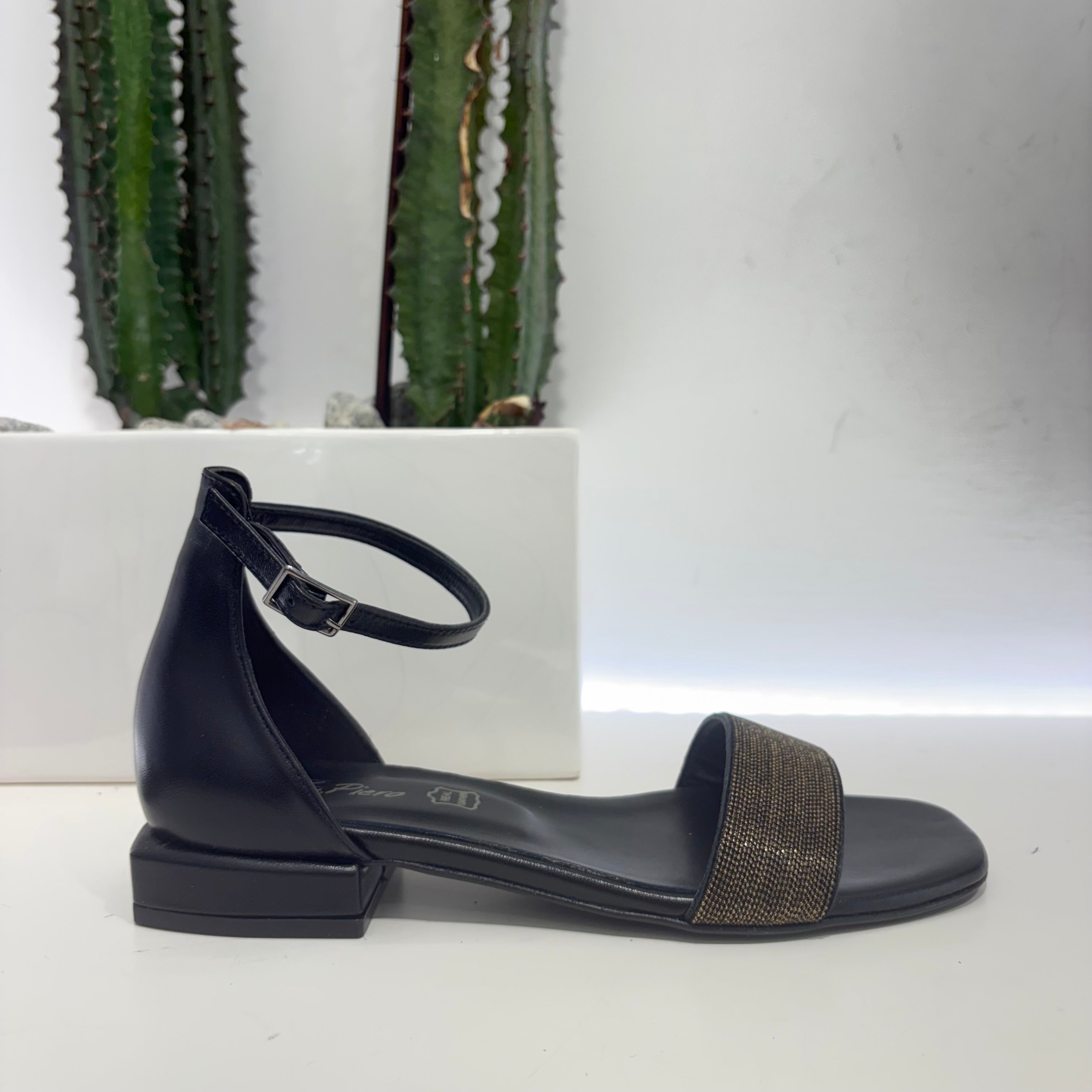 S.Piero sandalo nero t. 2cm