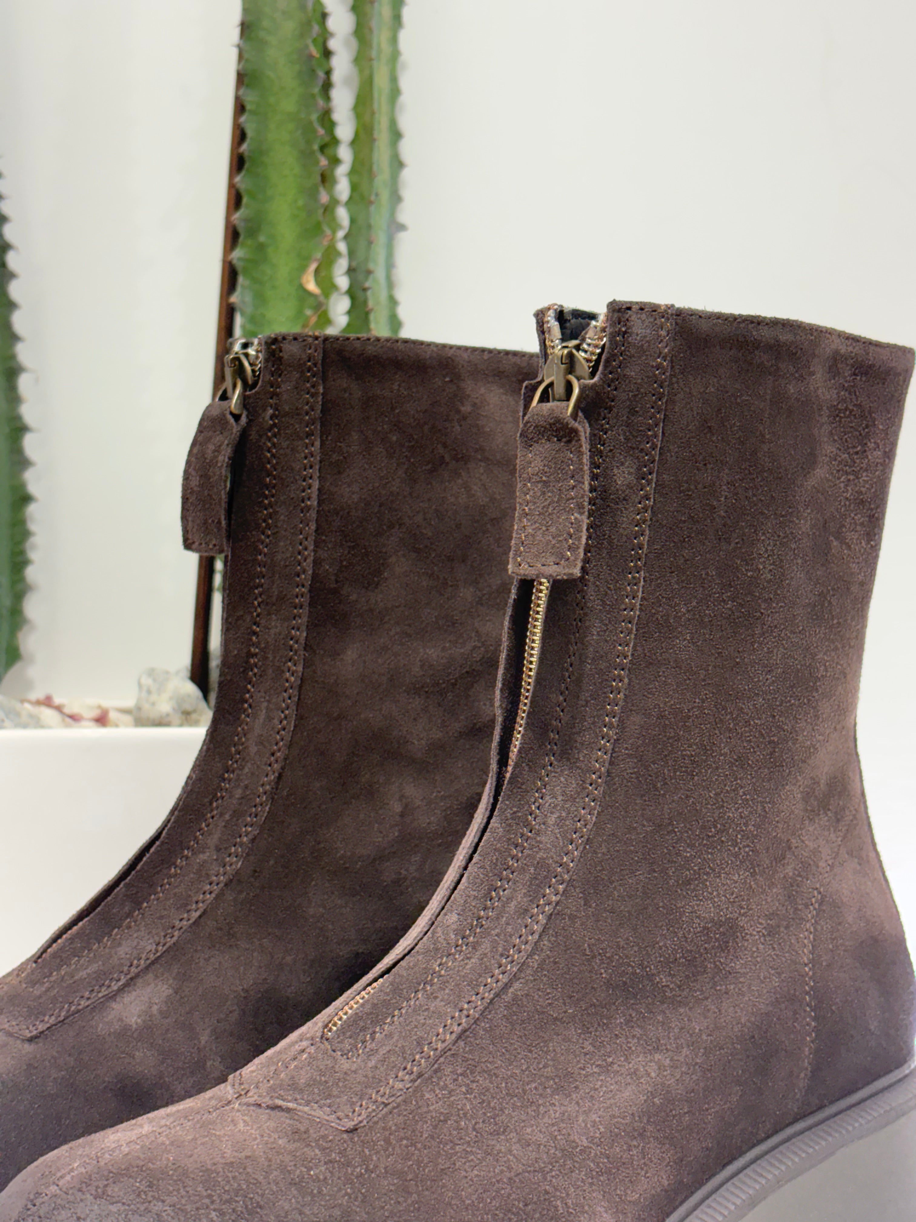 Anfibio suede moro zip davanti