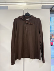 Maglia collo asimmetrico bottoncini