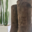 Stivale in pelle suede marrone tacco 9 cm