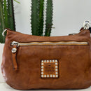 Campomaggi borsa linea TERESA accessorio medaglie e rivetti oro