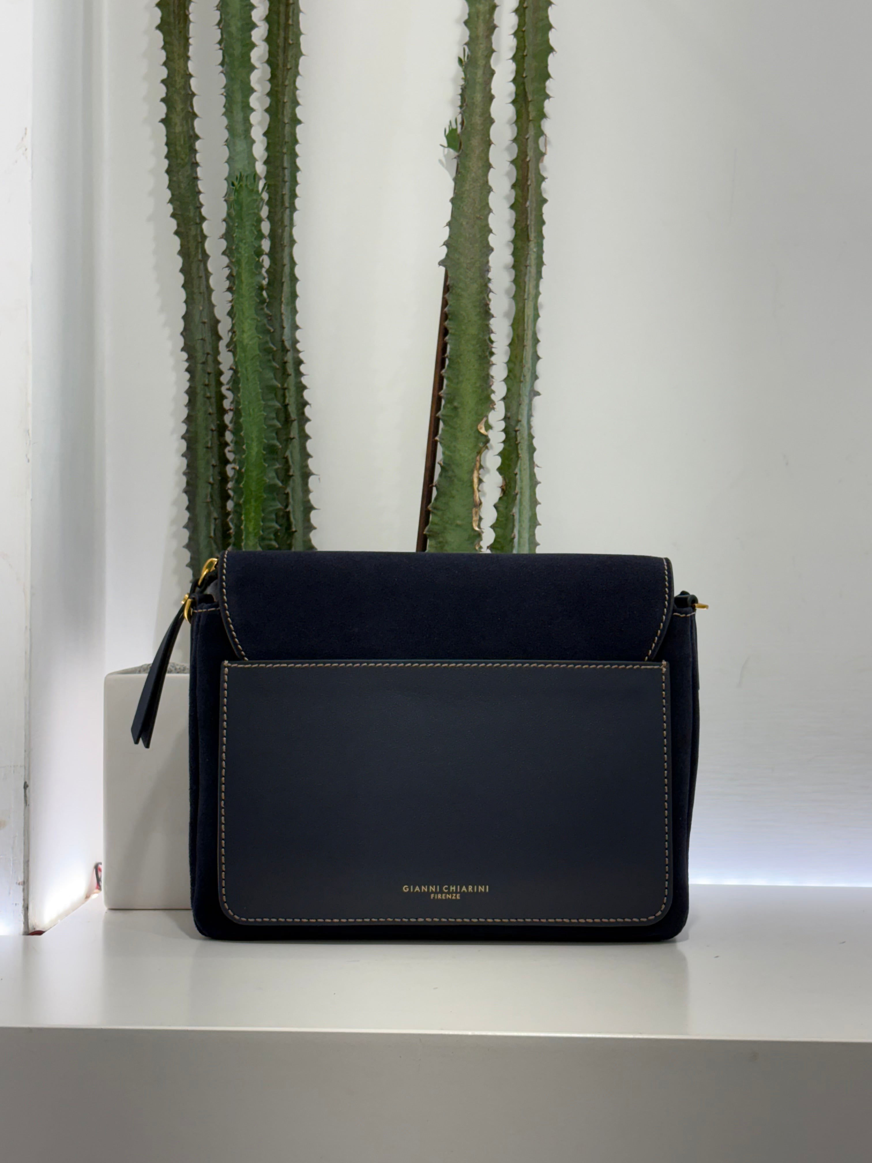 Gianni Chiarini borsa THREE