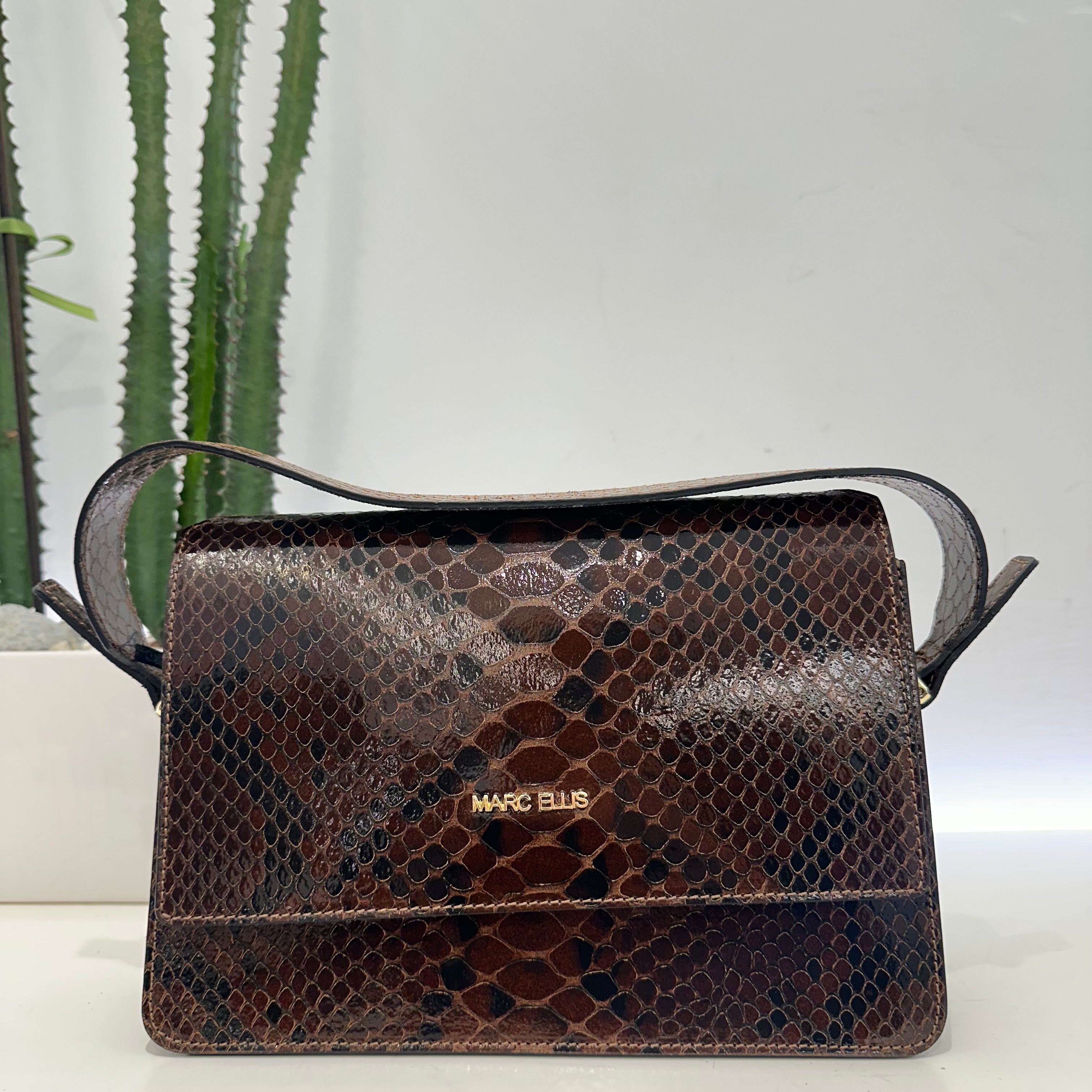 Marc Ellis borsa CALIRA PY