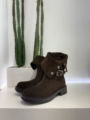 Lara Manni Biker BOTTONI suede moro