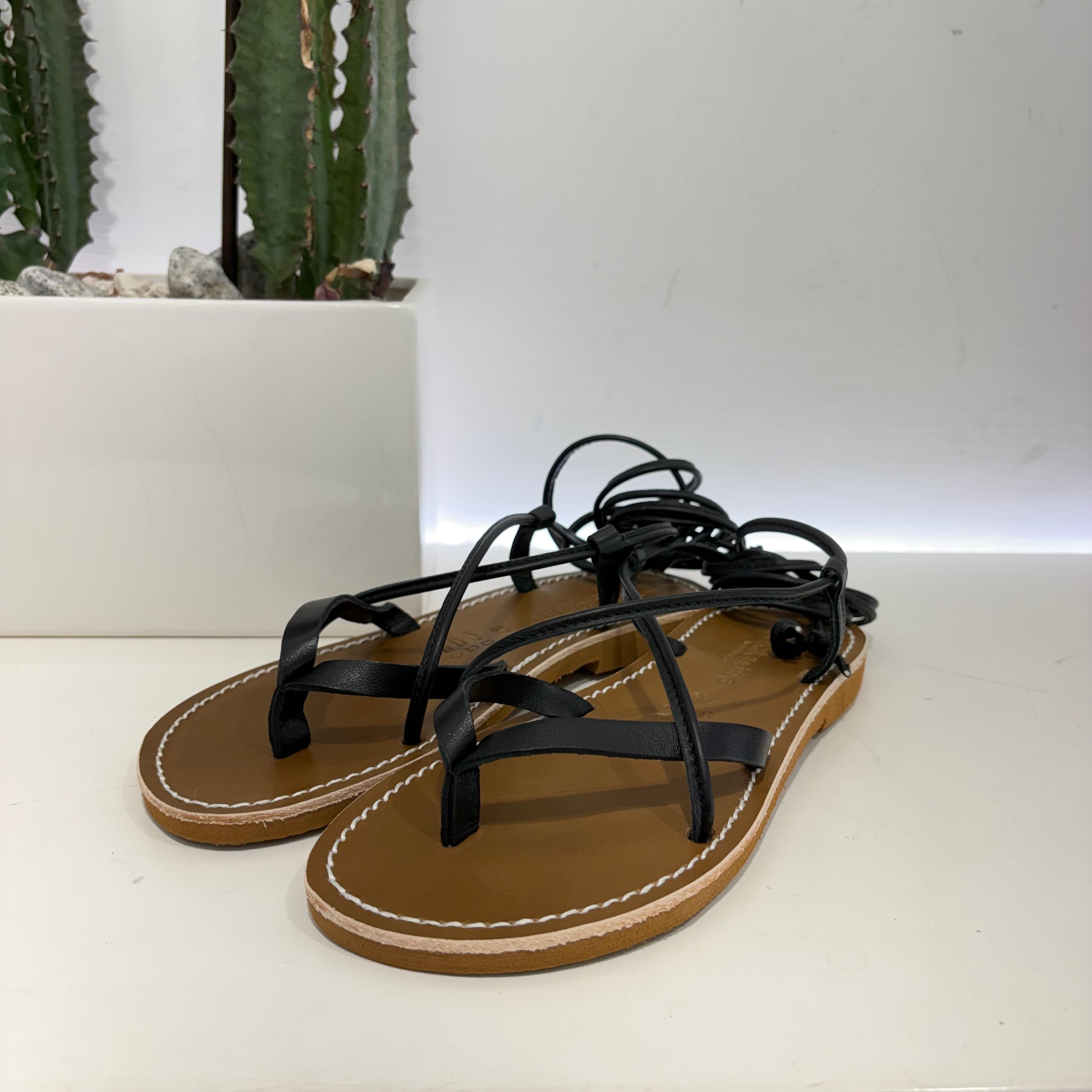 Le Salentine black flip flop sandal