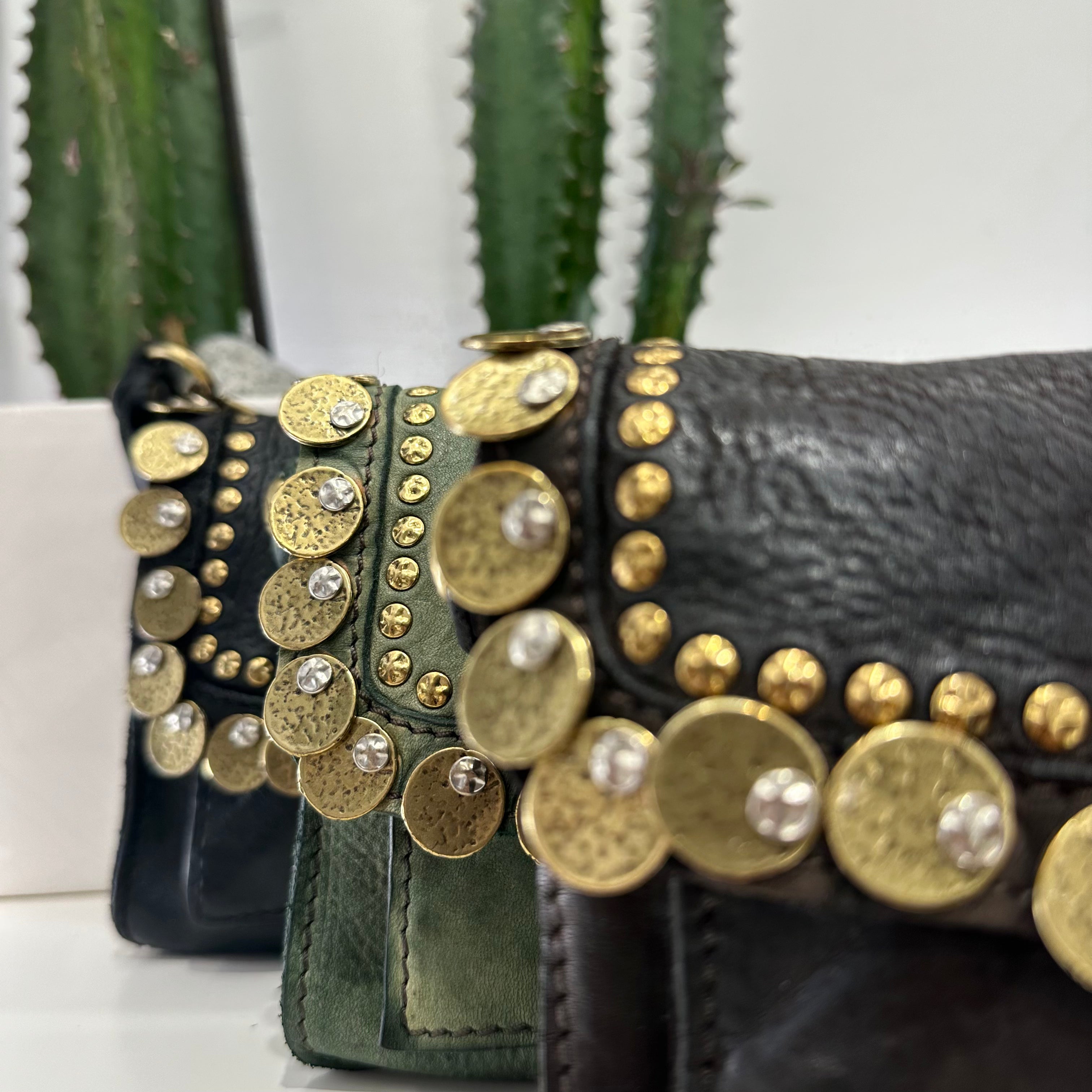 Campomaggi borsa MINI Agnese rivetti oro e medaglie