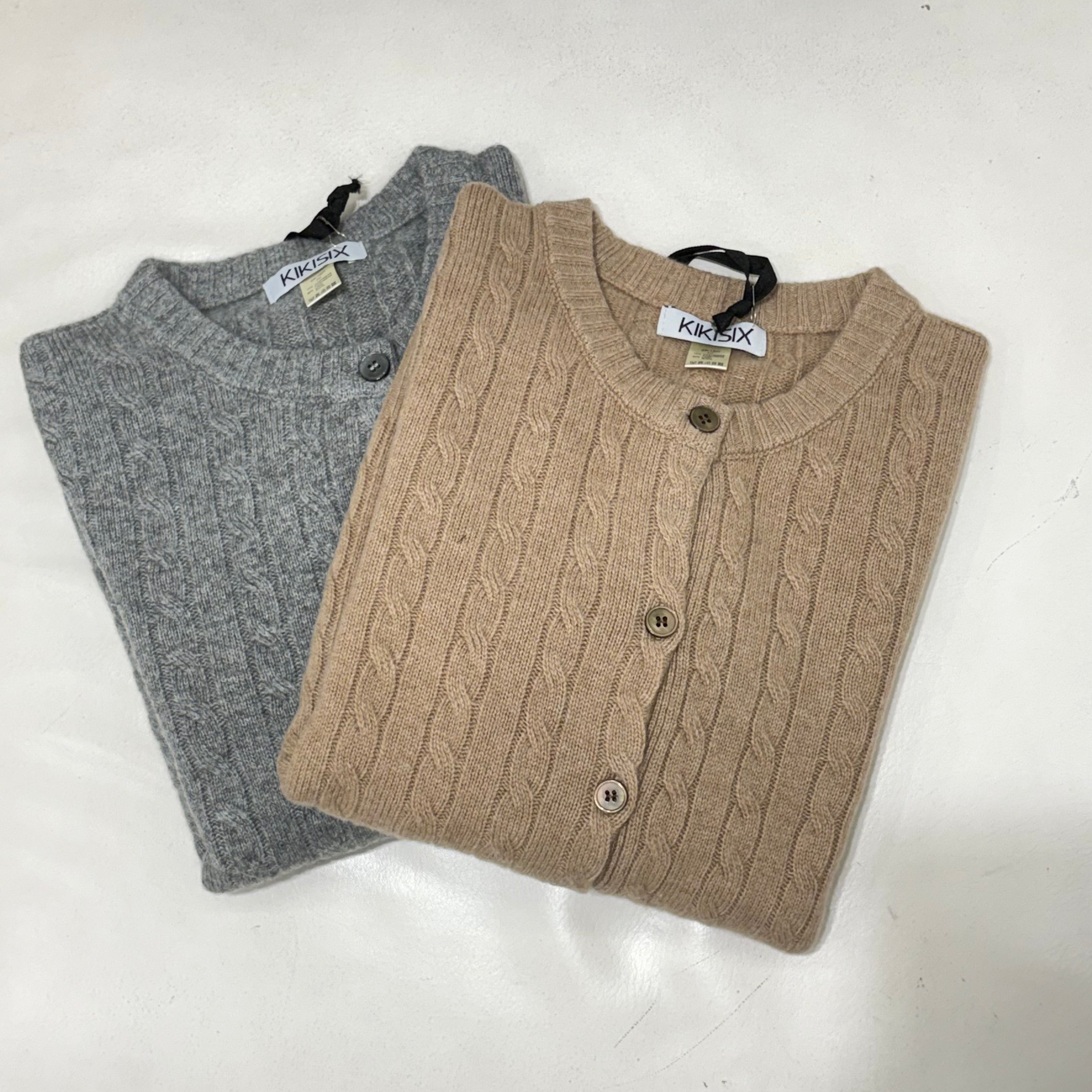 KIKISIX maglione cardigan con trecce