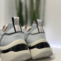 Alexander Smith modello VICTORIA  blu con dettagli neri