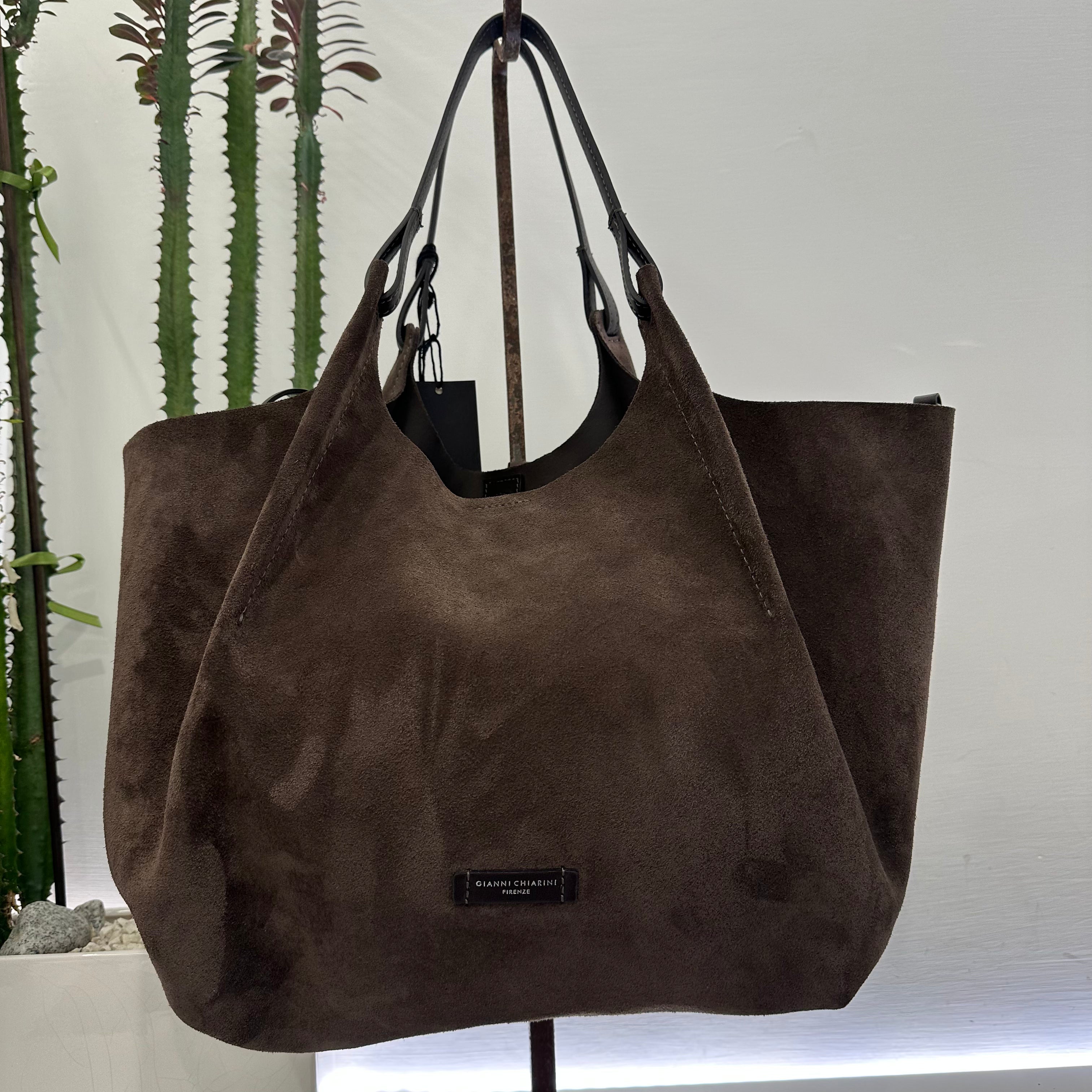 Gianni Chiarini linea DUA dimensione grande MOKA SUEDE