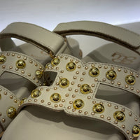 Ciabatta EMMA panna borchie oro strap