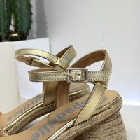 Rope-colored espadrilles