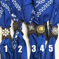 Campomaggi BANDANA (Blu) cotone e ferma bandana con borchie