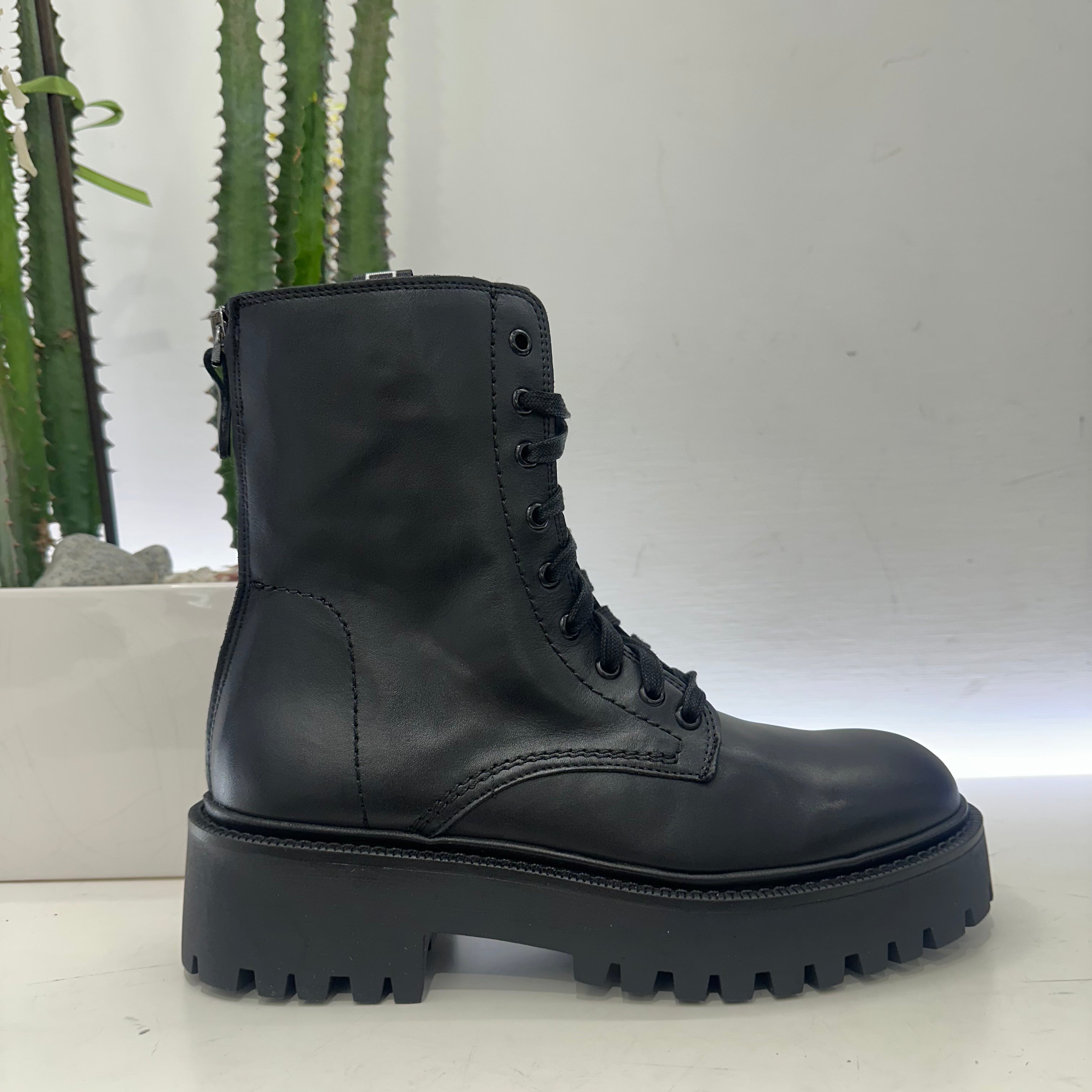 Stelio Malori short amphibian