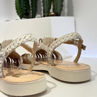 Sandalo TJ beige cinturino intrecciato