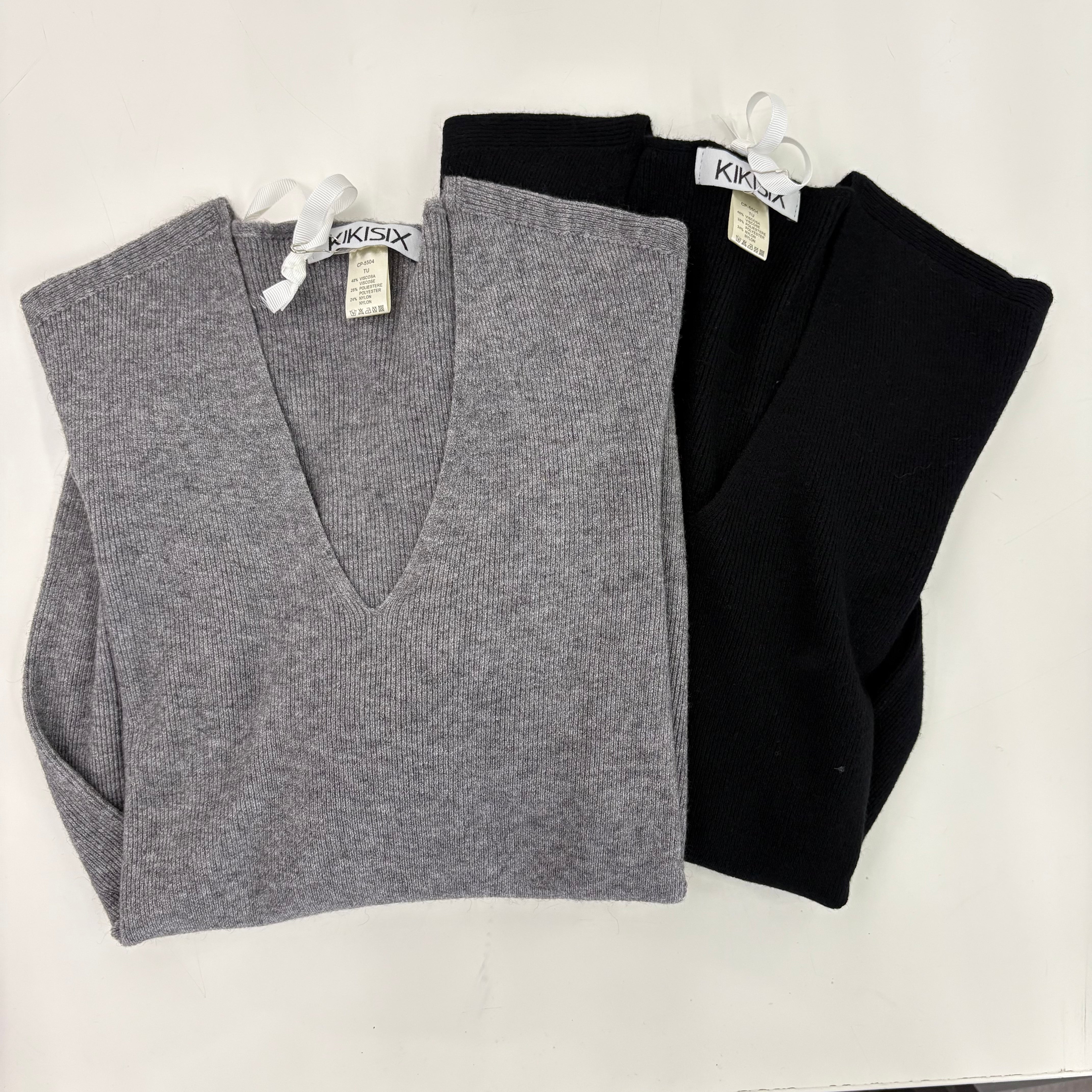 KIKISIX maglia SCOLLO A V viscosa