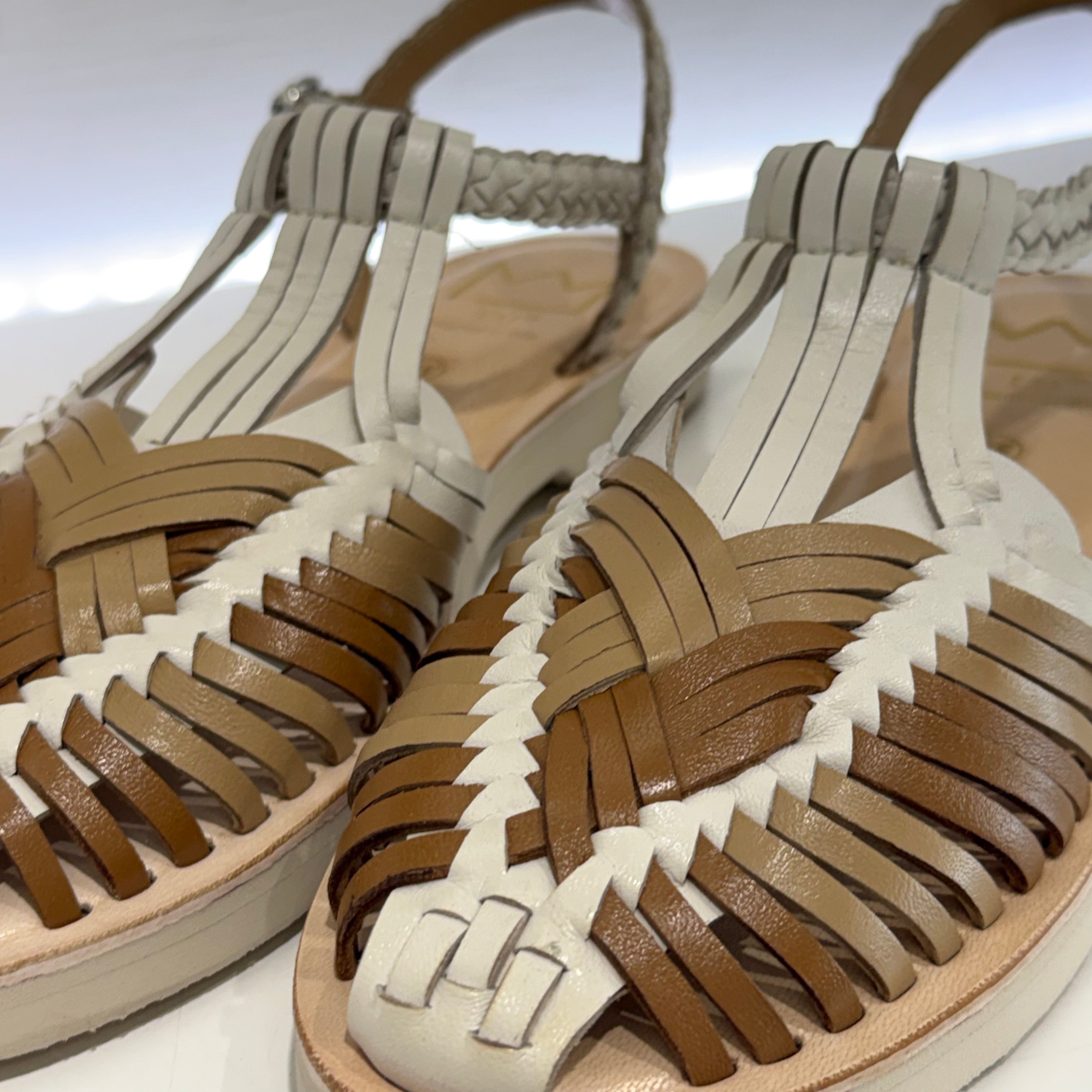 Sandalo TJ beige cinturino intrecciato