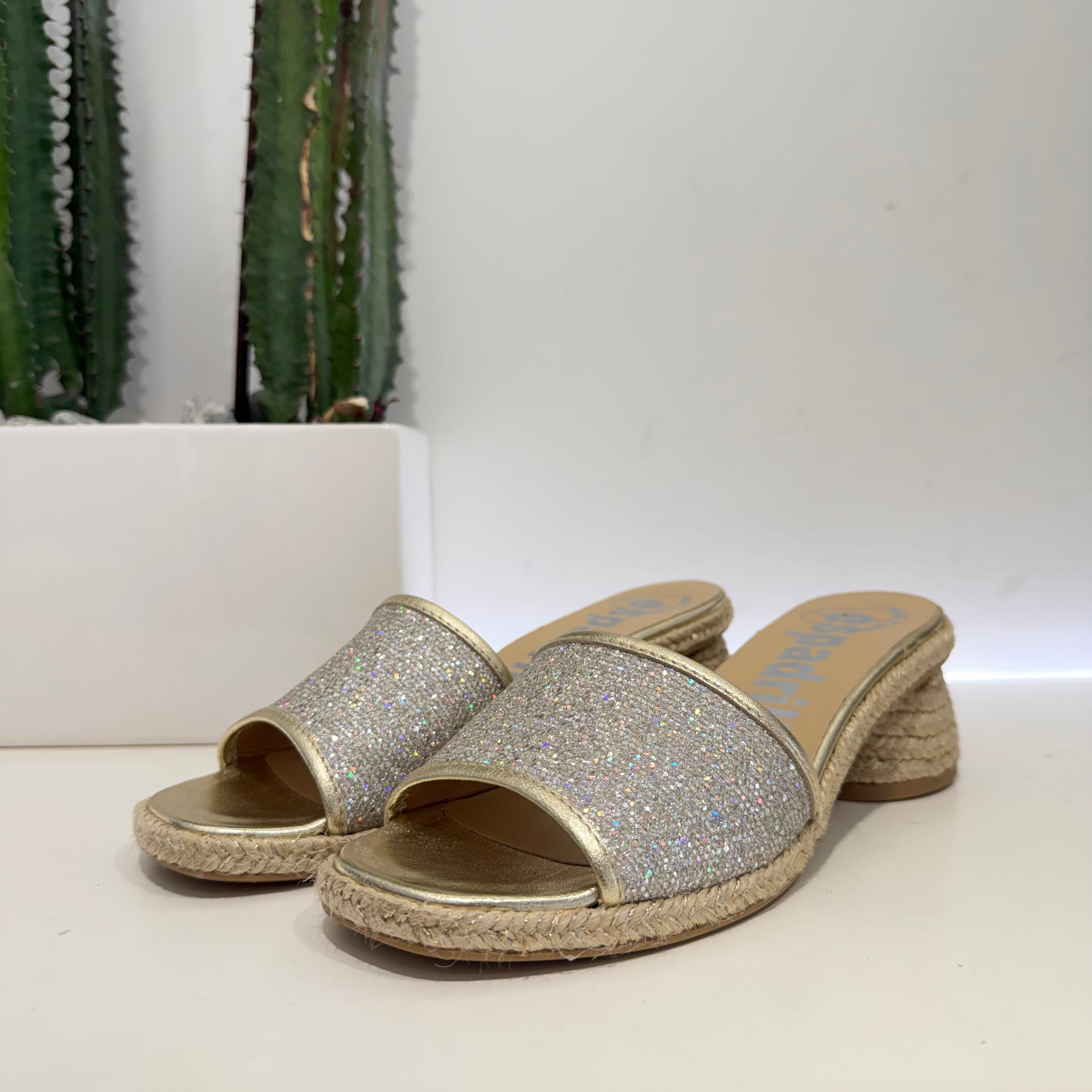 Rope-colored espadrilles