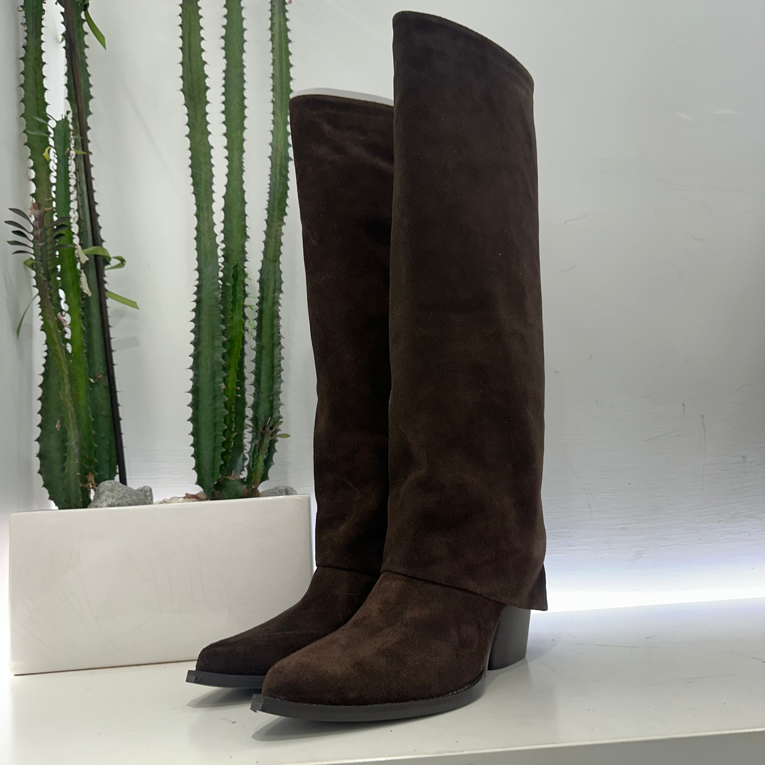 Stivale texano ASIA rovesciato suede moro