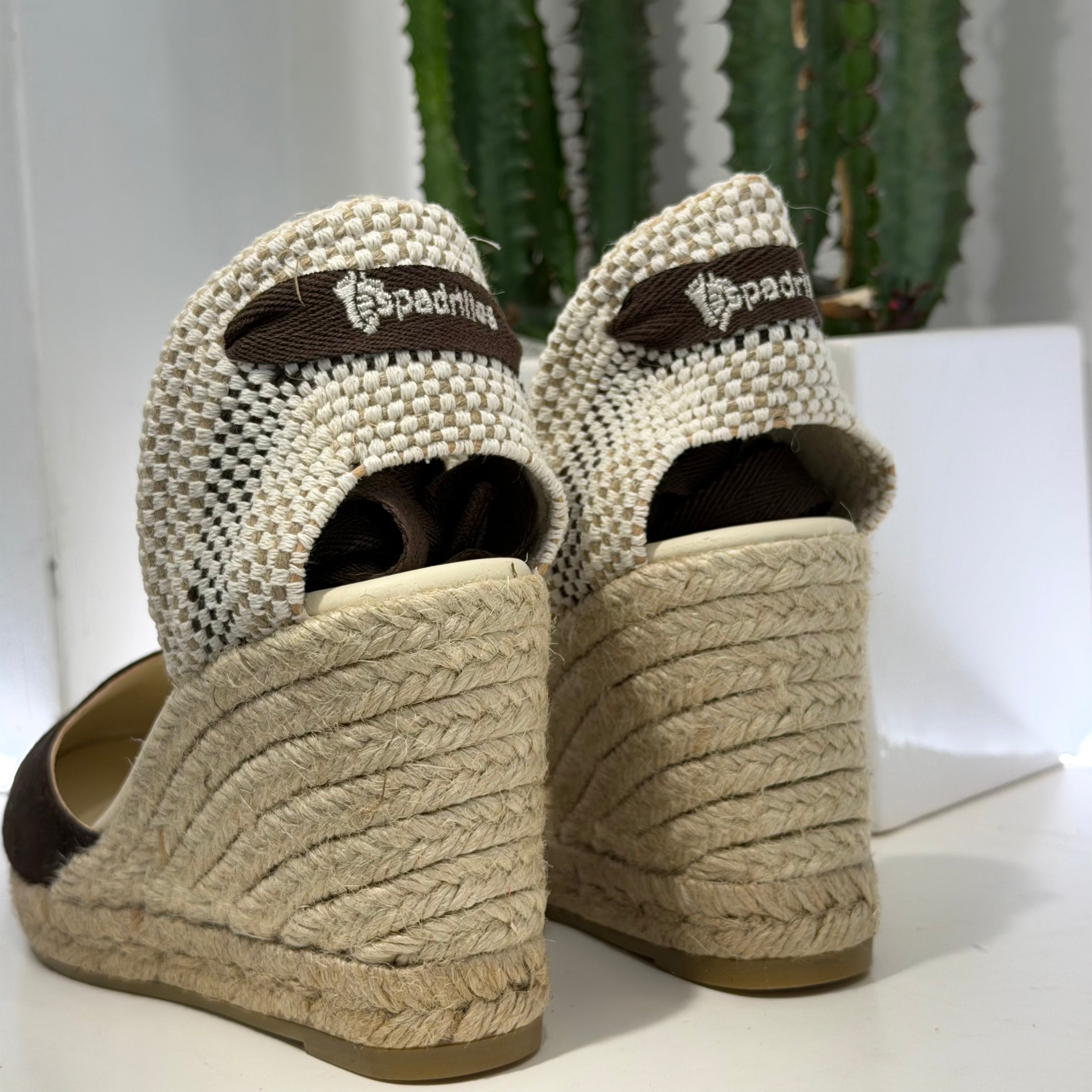 Rope-colored espadrilles